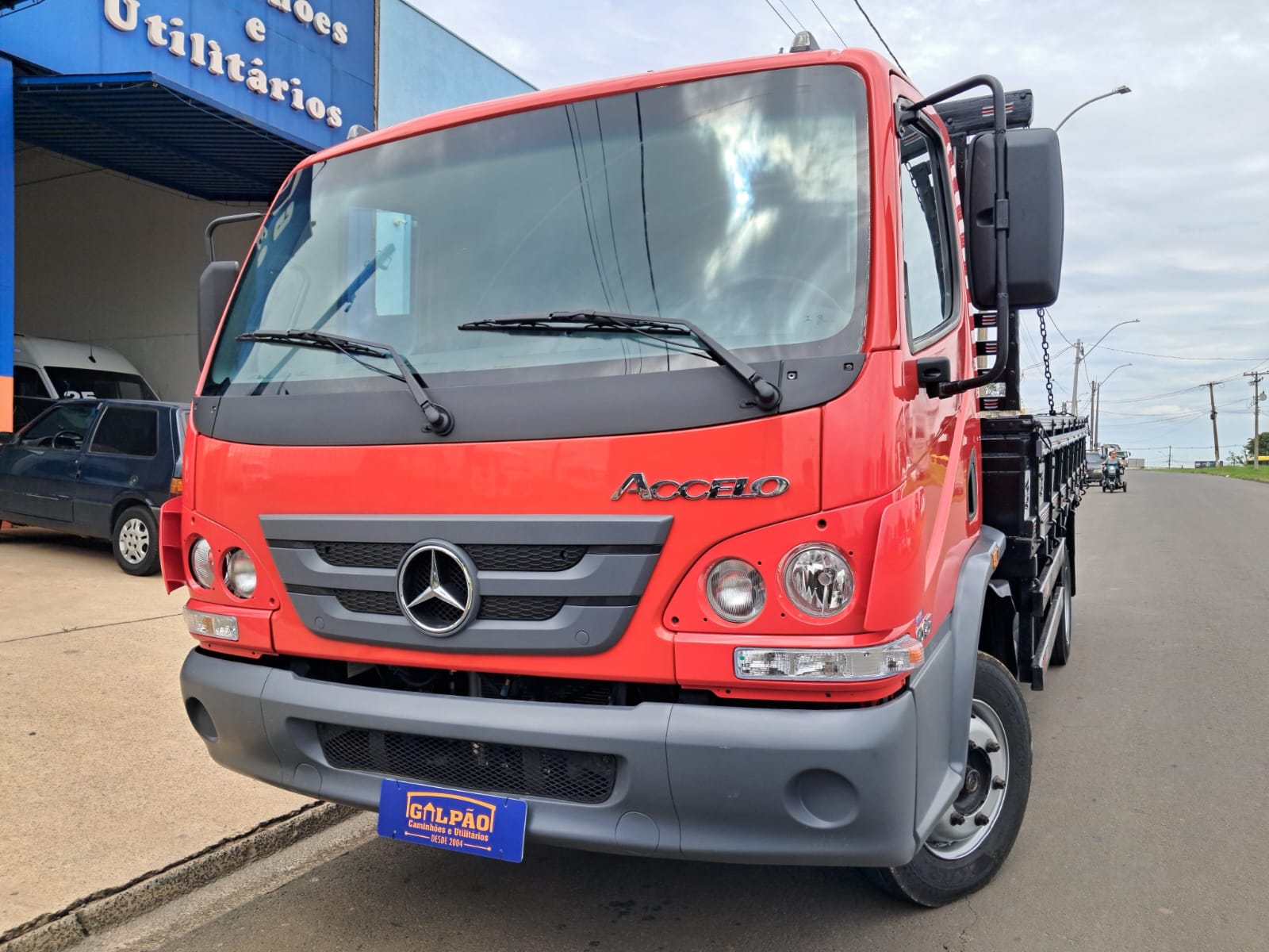 MERCEDES-BENZ ACCELO 18