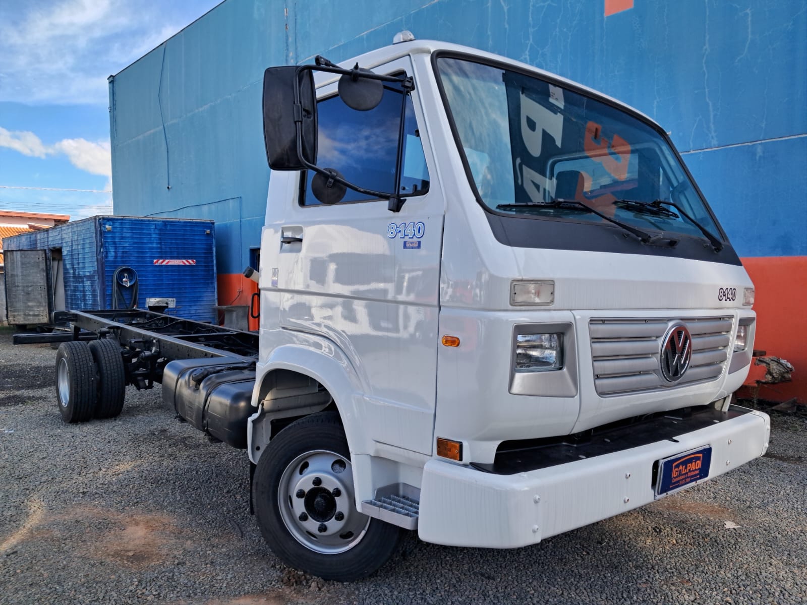VOLKSWAGEN 8-140 2p 2