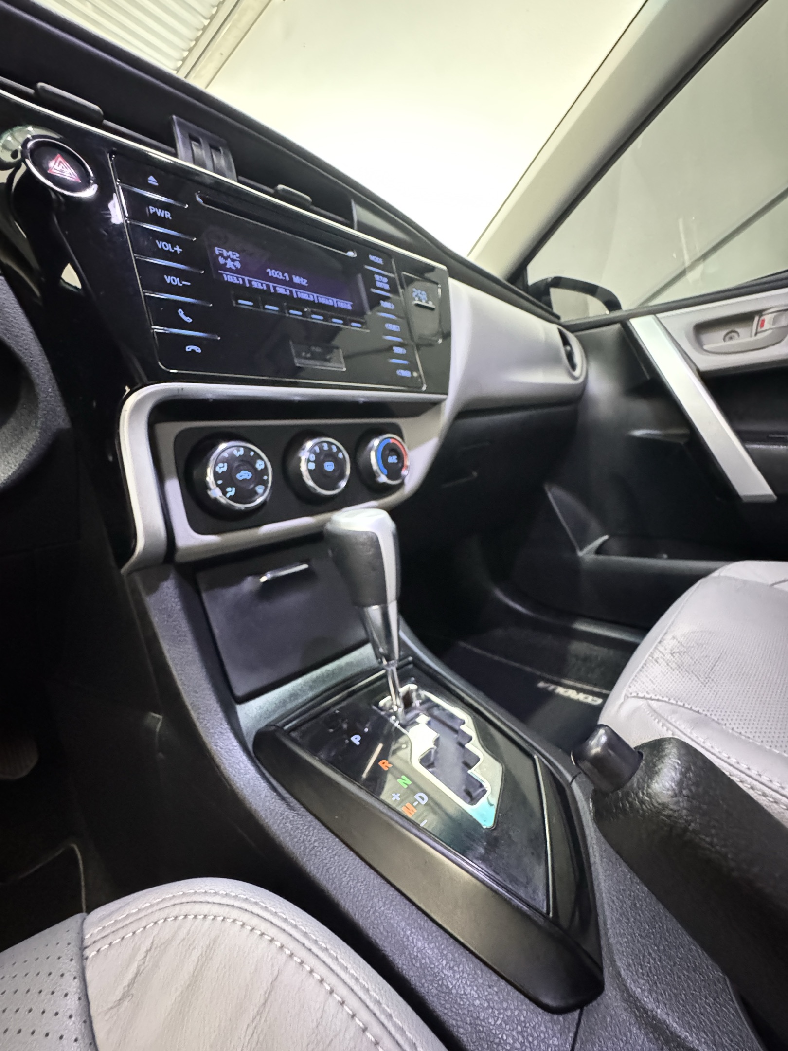 TOYOTA COROLLA 9