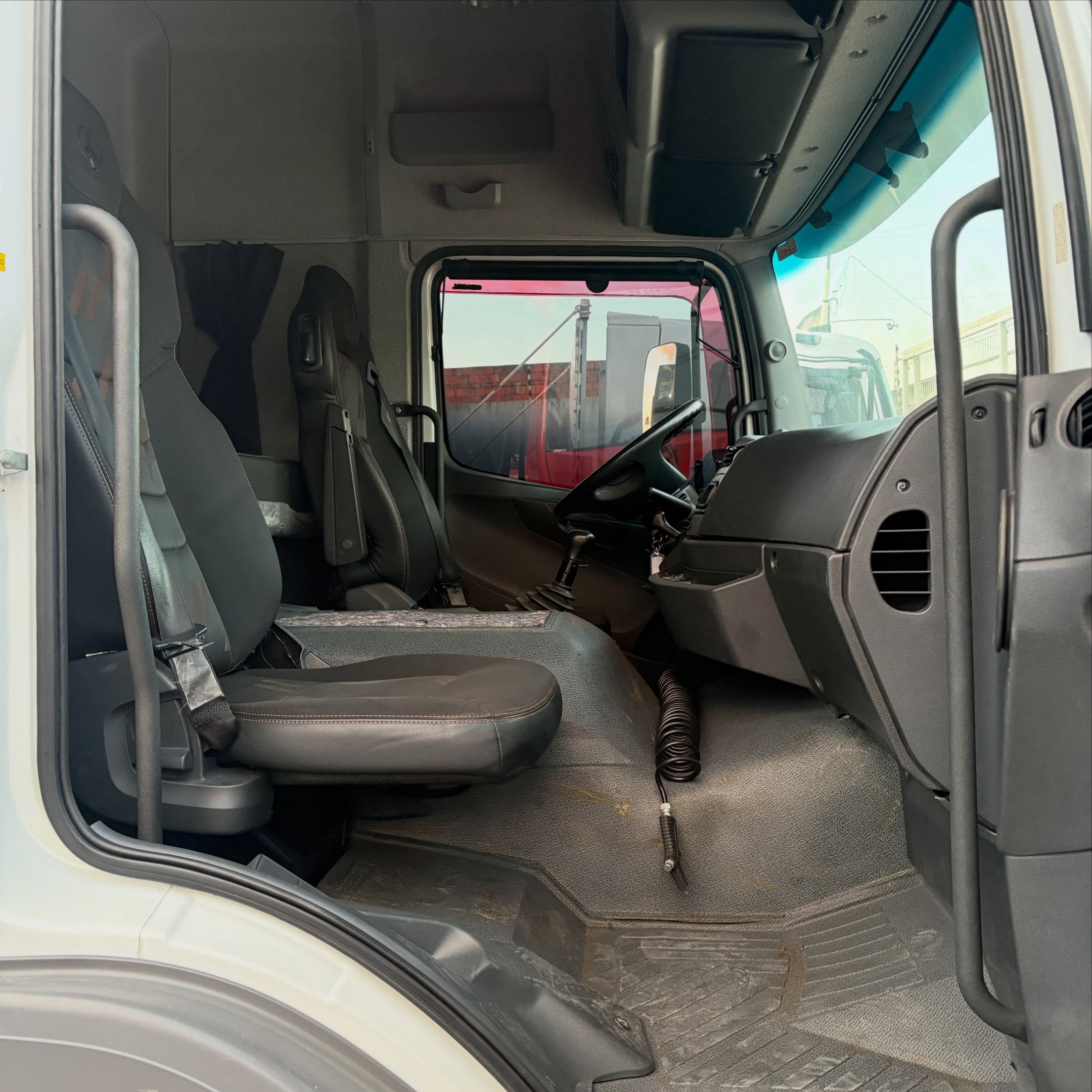 Mercedes-Benz Atego 9