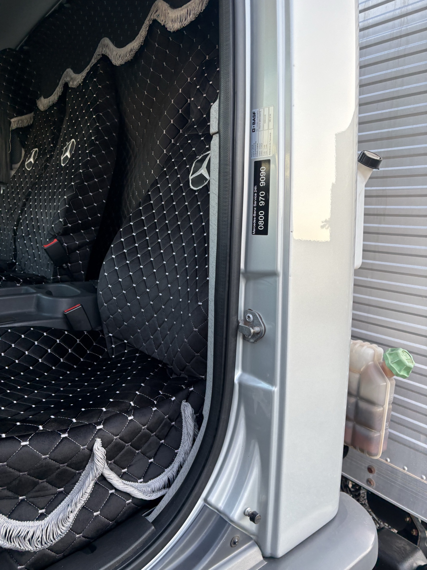 MERCEDES-BENZ ACCELO 8