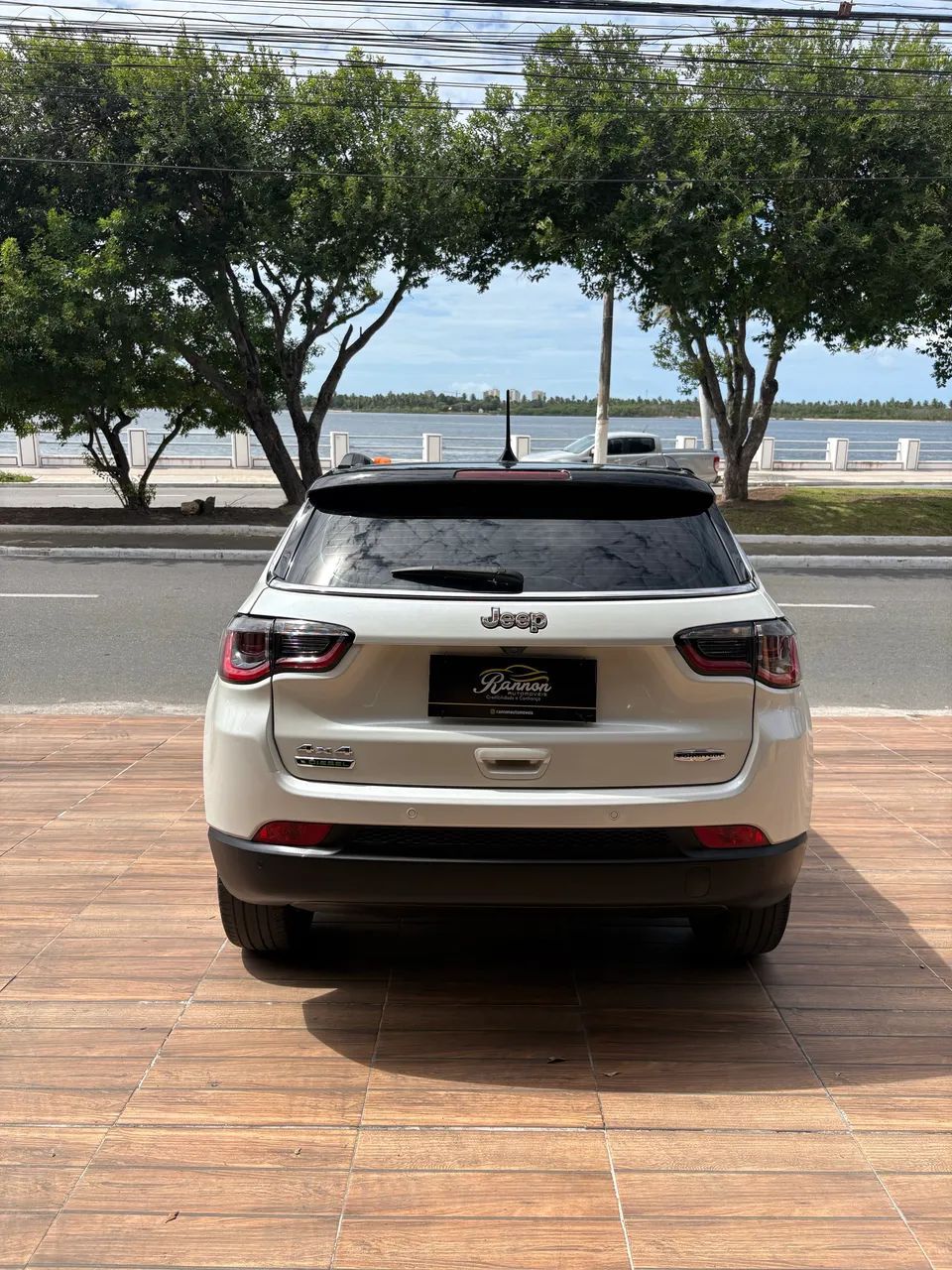 Jeep COMPASS 4