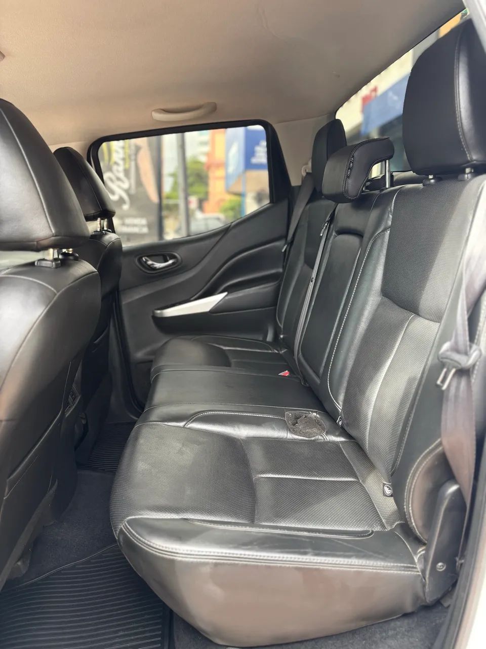 Nissan FRONTIER 8