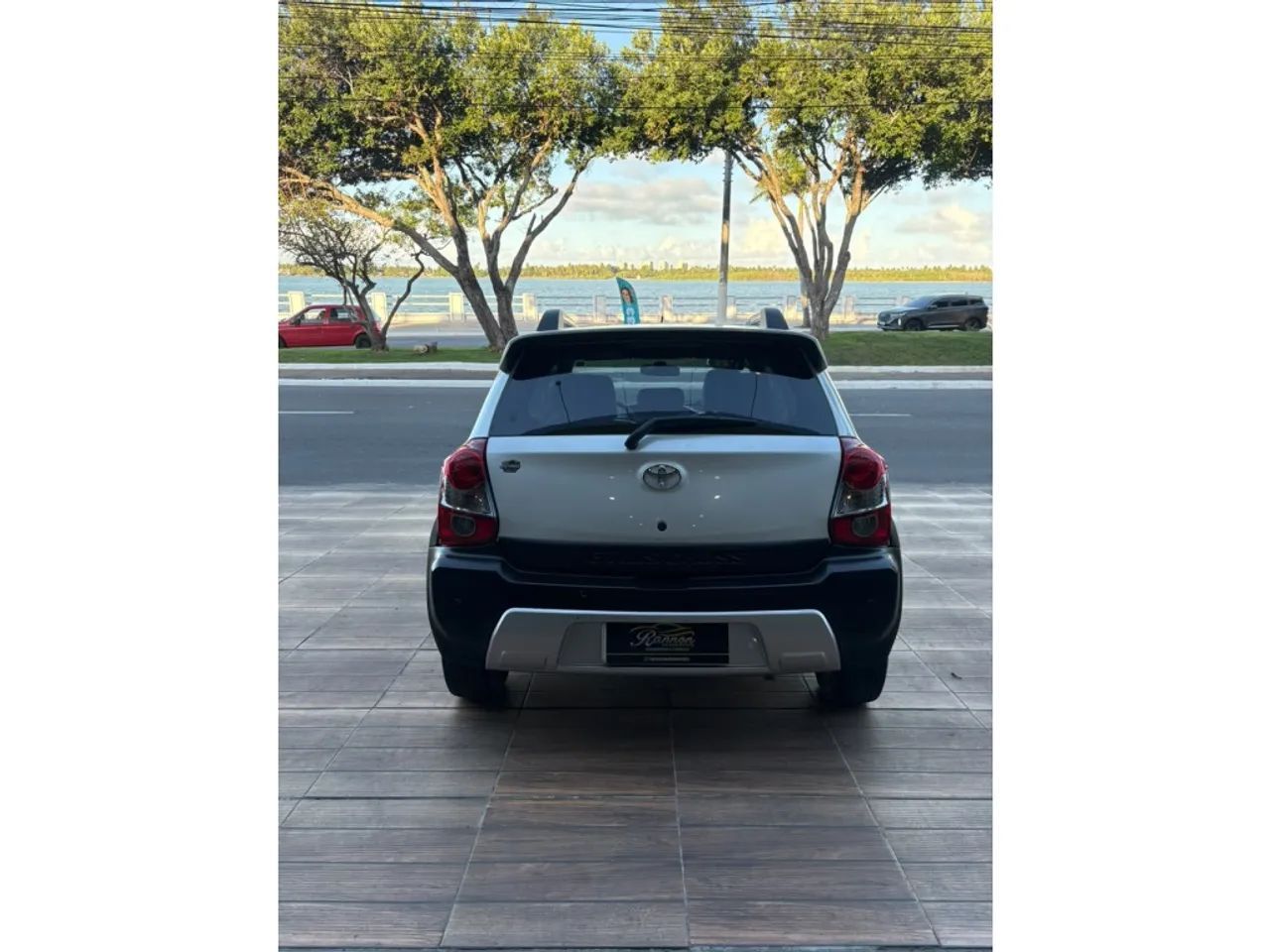 Toyota ETIOS 5