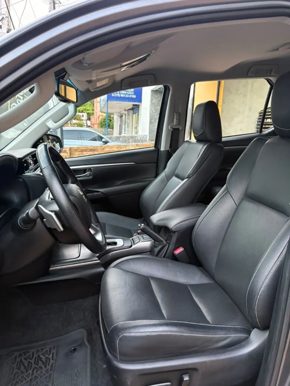 Toyota HILUX 9