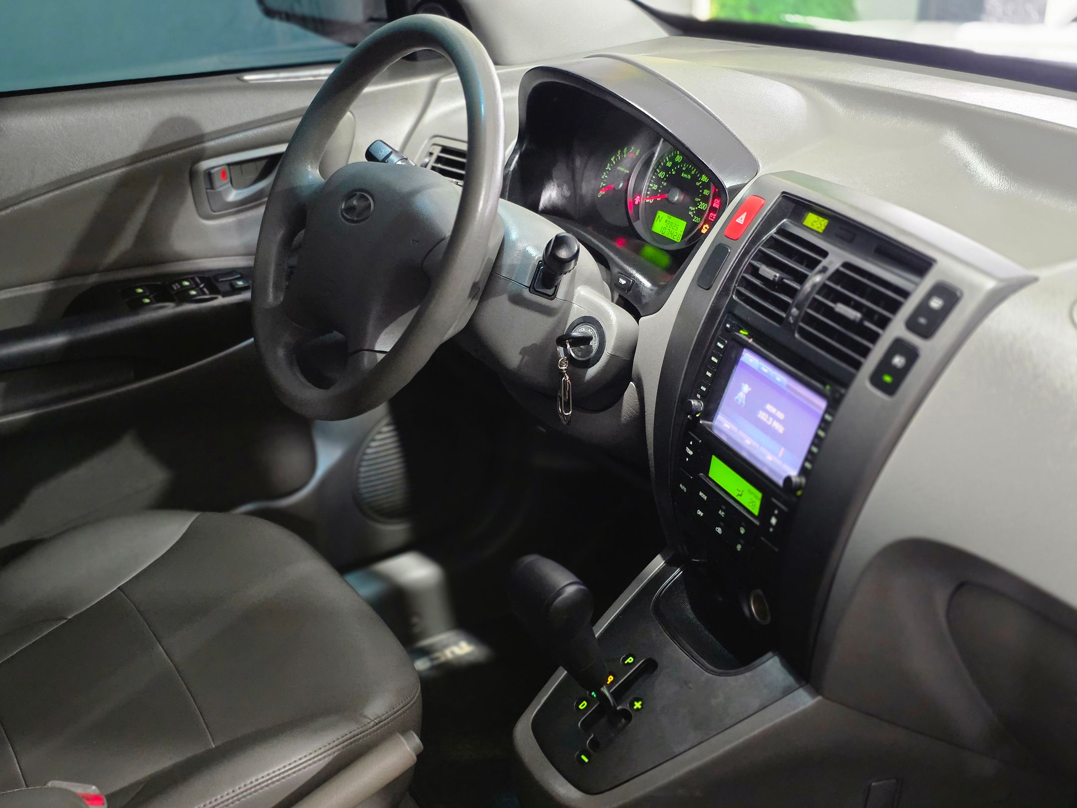 HYUNDAI TUCSON 9