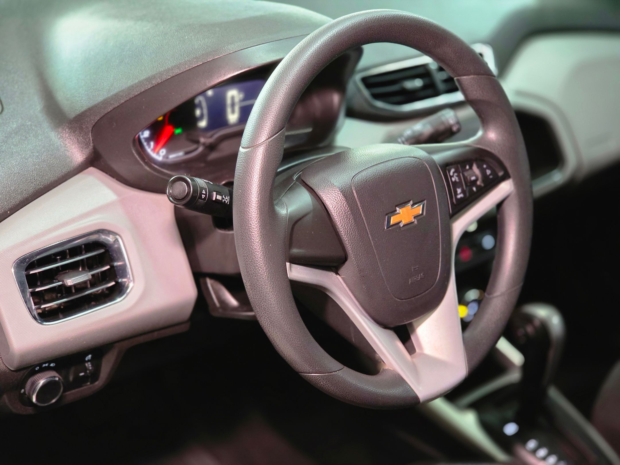 CHEVROLET ONIX 14