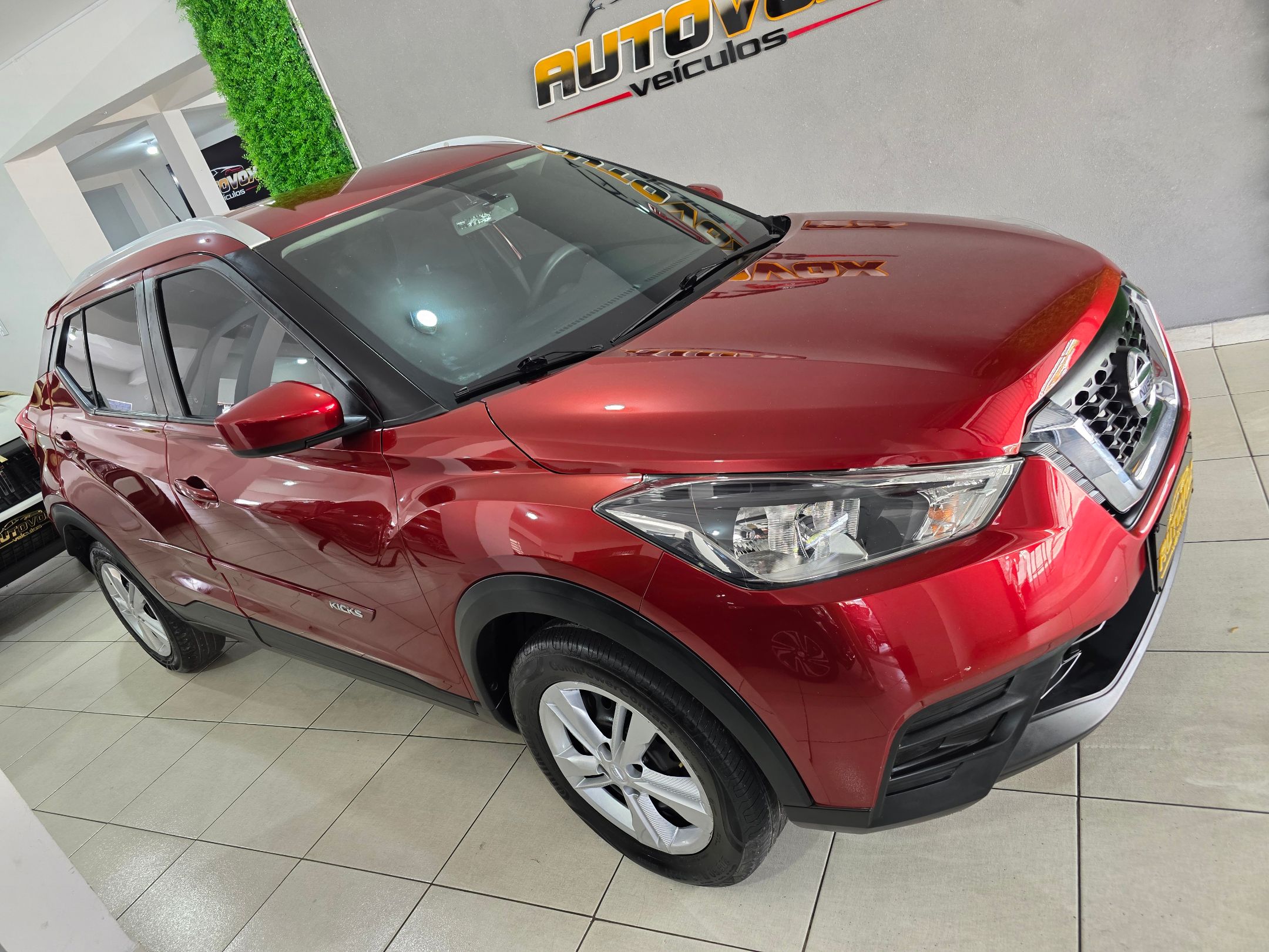 NISSAN KICKS 2