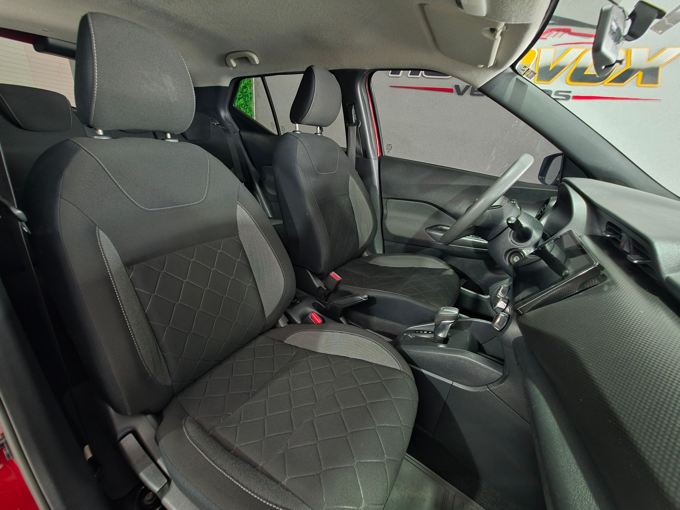 NISSAN KICKS 9