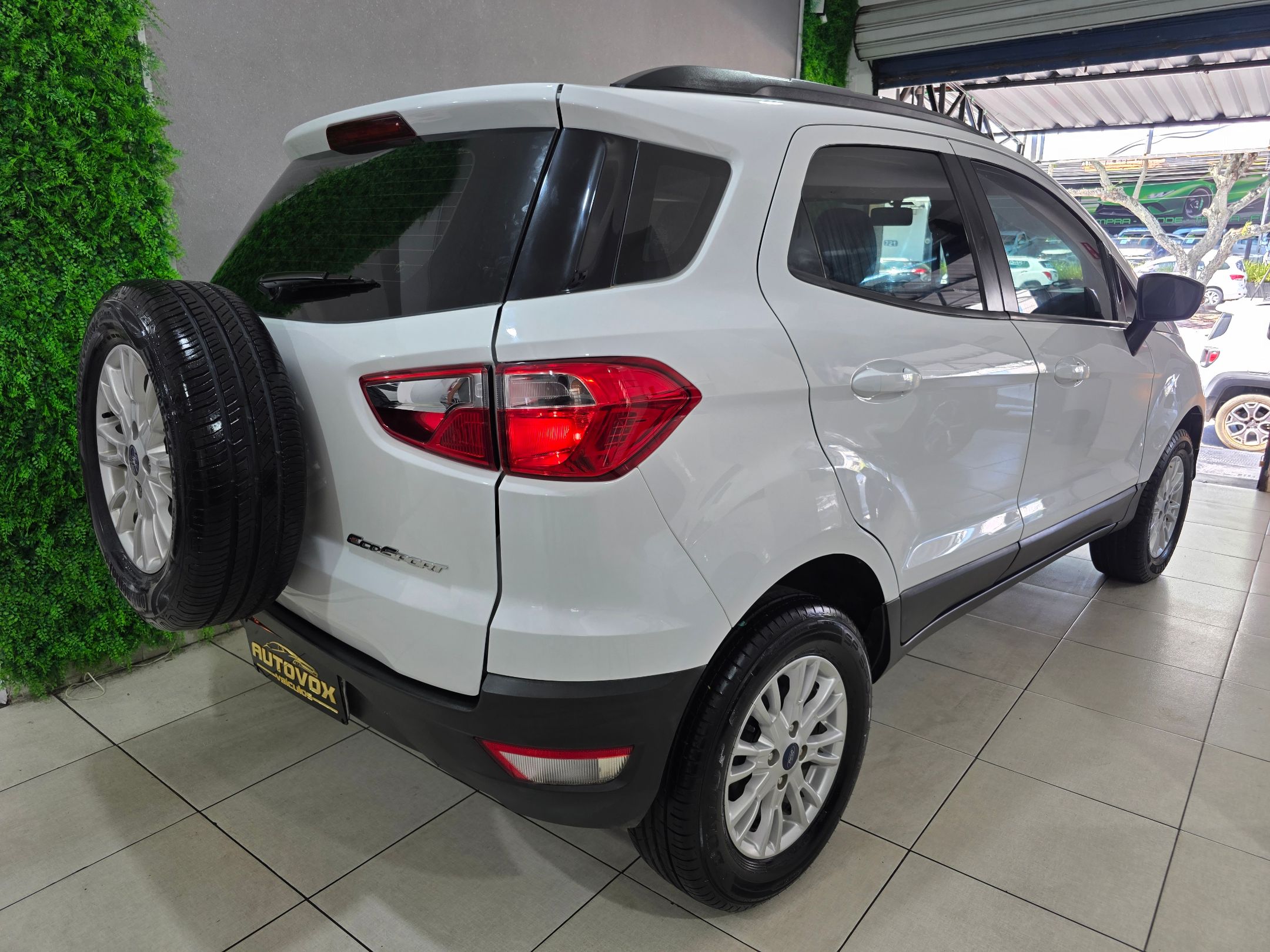 FORD ECOSPORT 6
