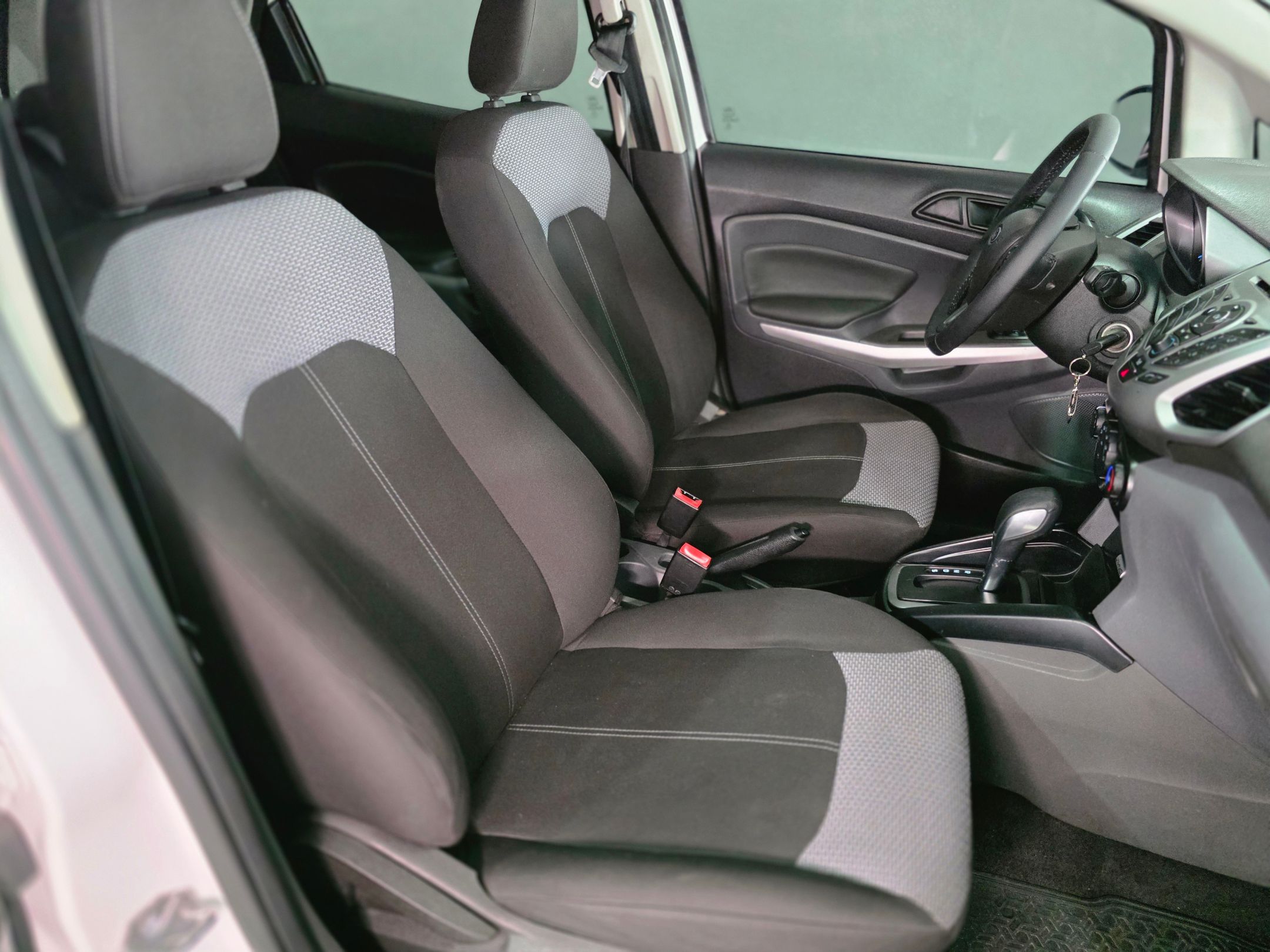 FORD ECOSPORT 14