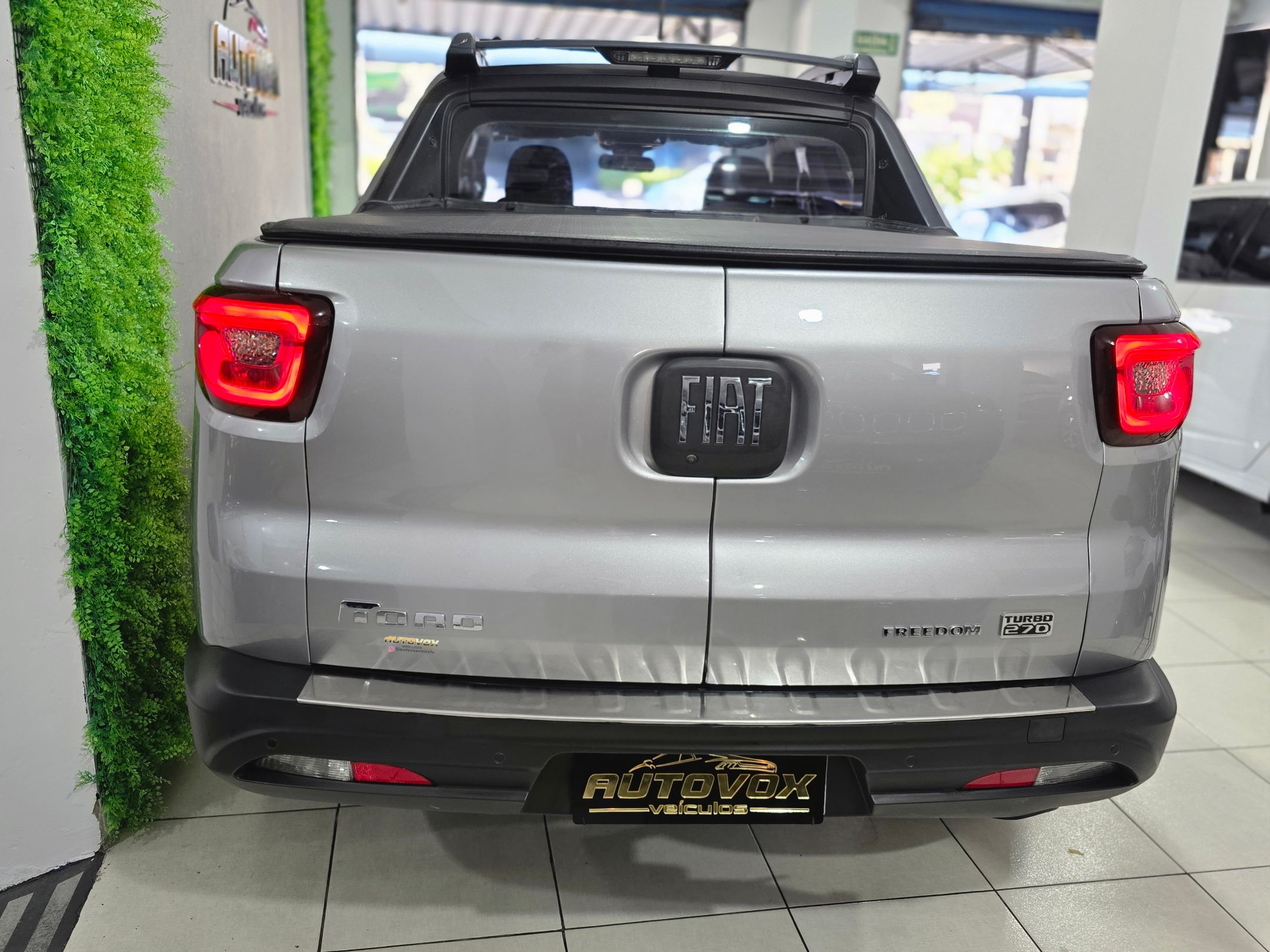 FIAT TORO 8