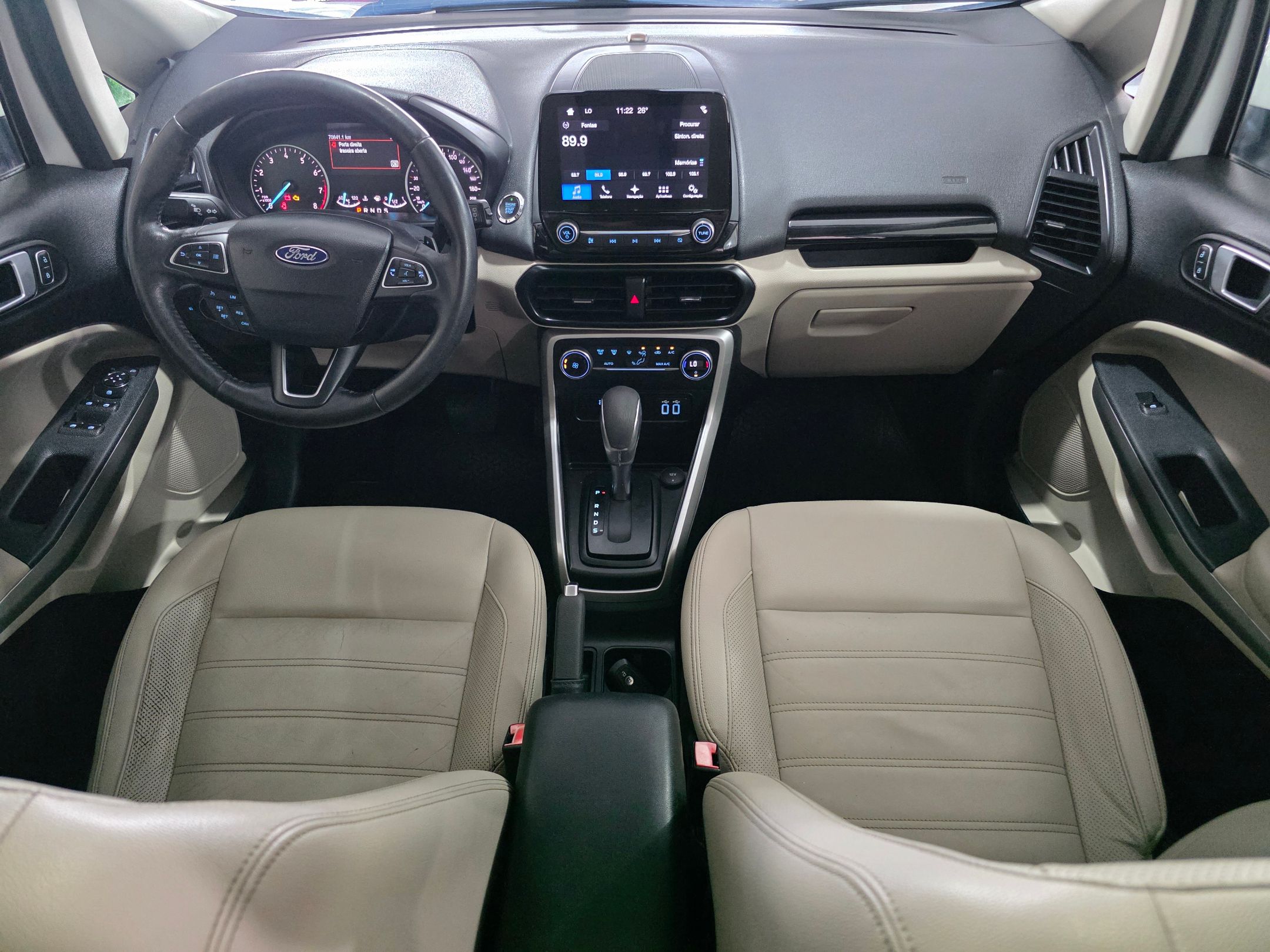 FORD ECOSPORT 10