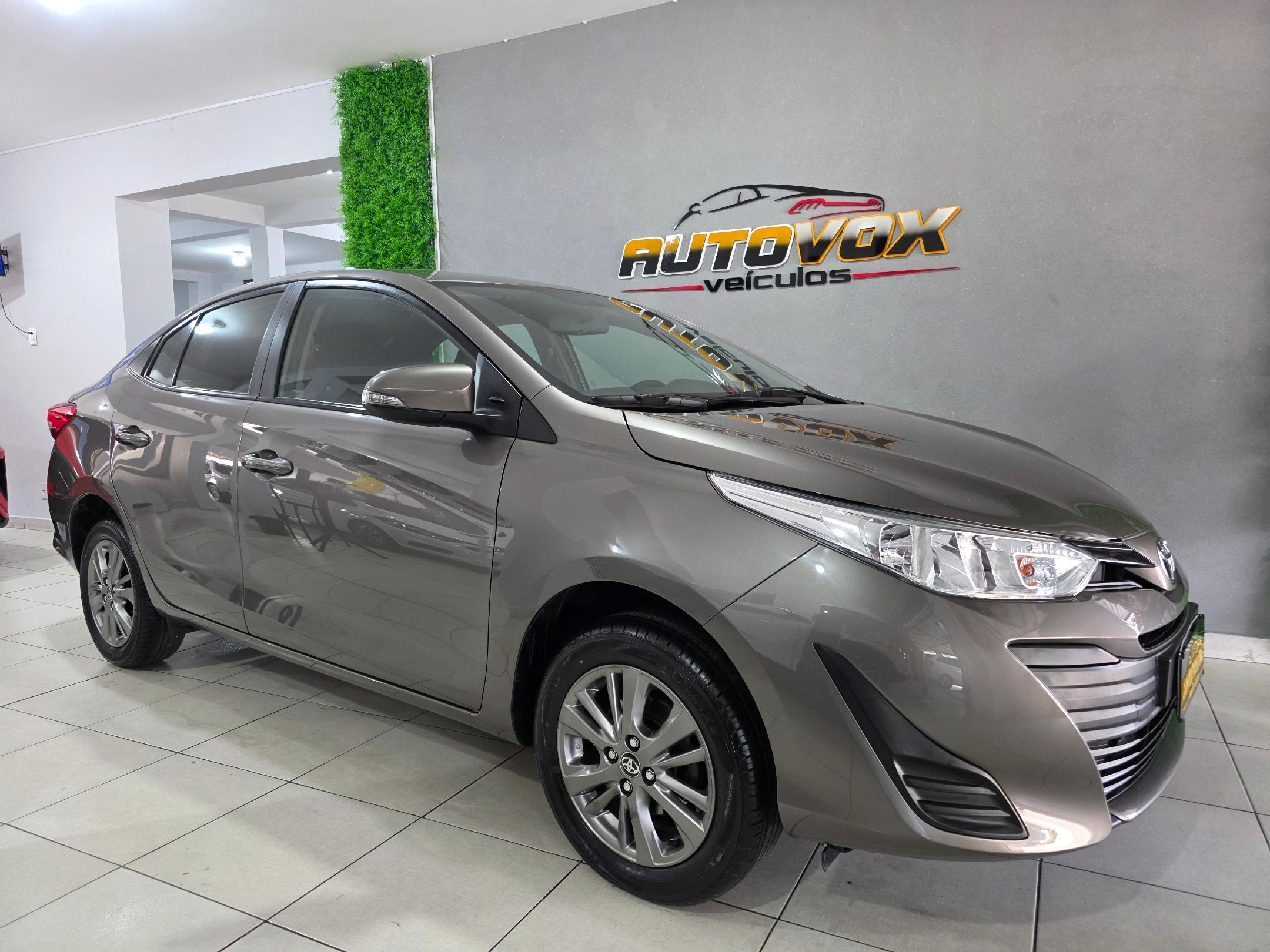 TOYOTA YARIS 2021