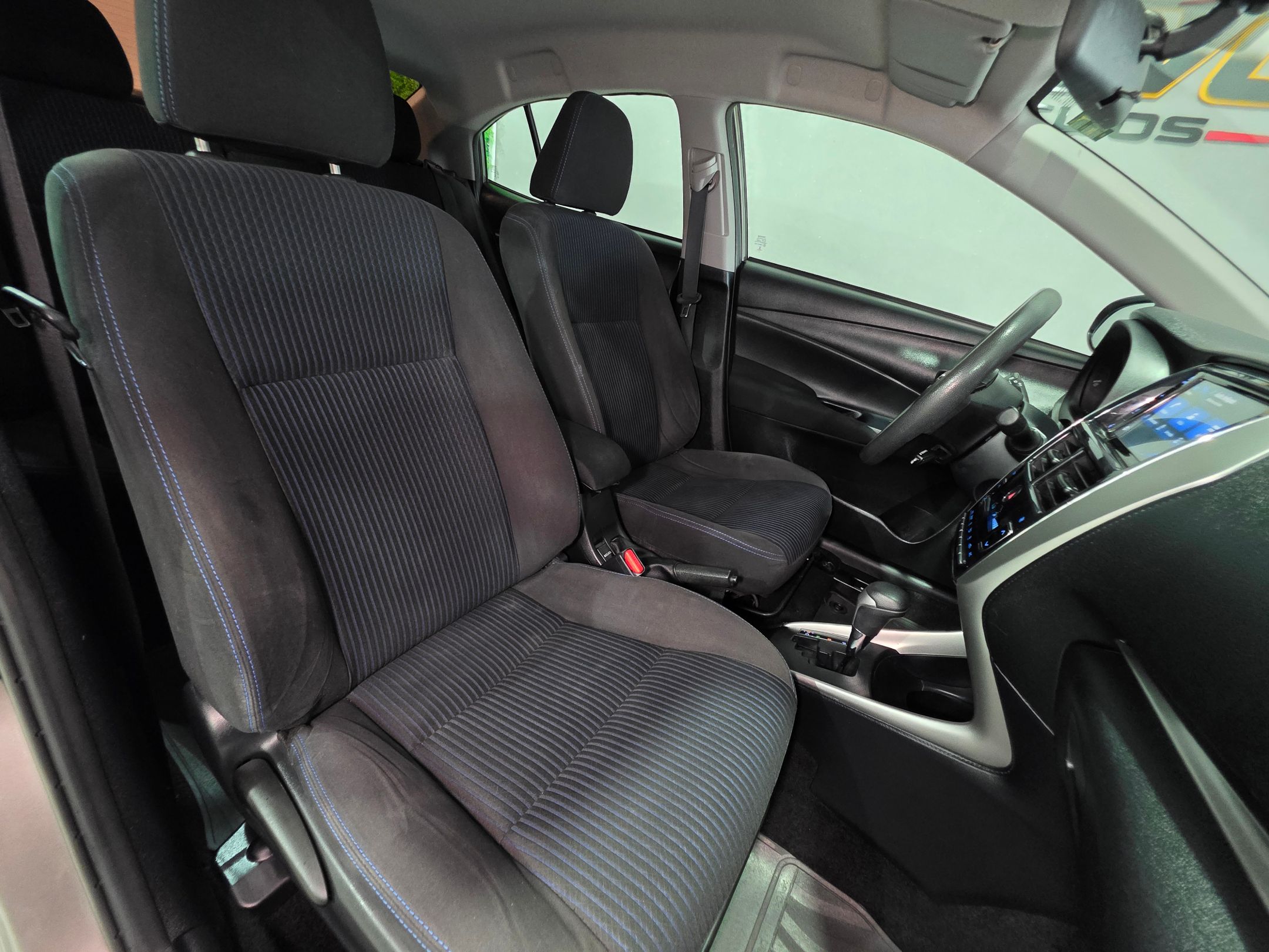TOYOTA YARIS 7