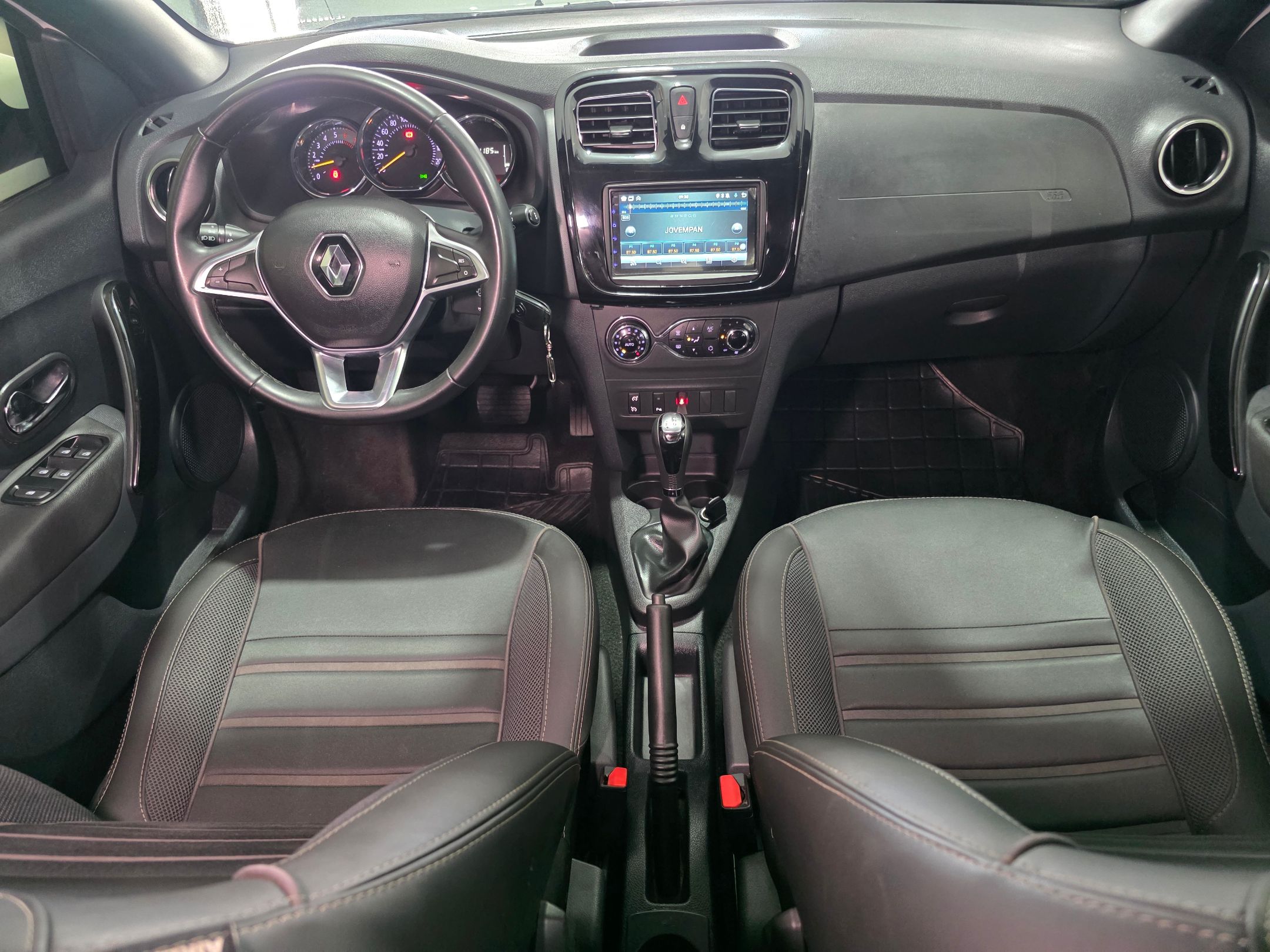RENAULT SANDERO 10