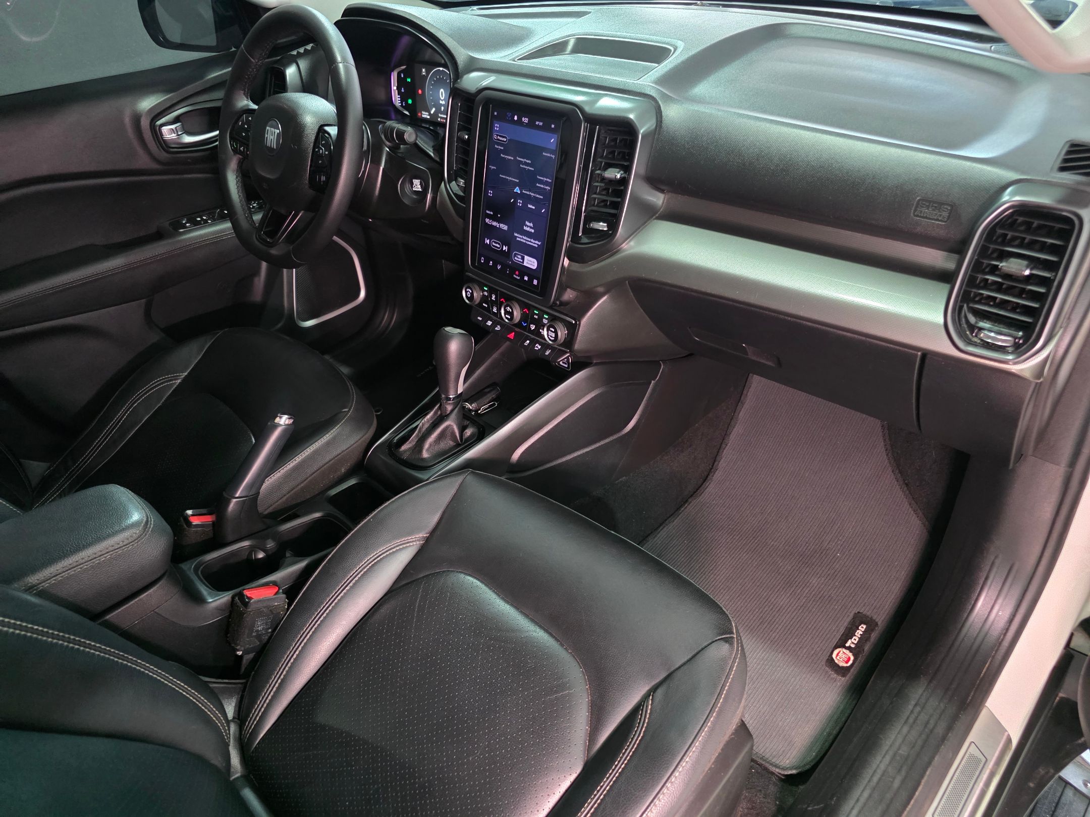 FIAT TORO 12