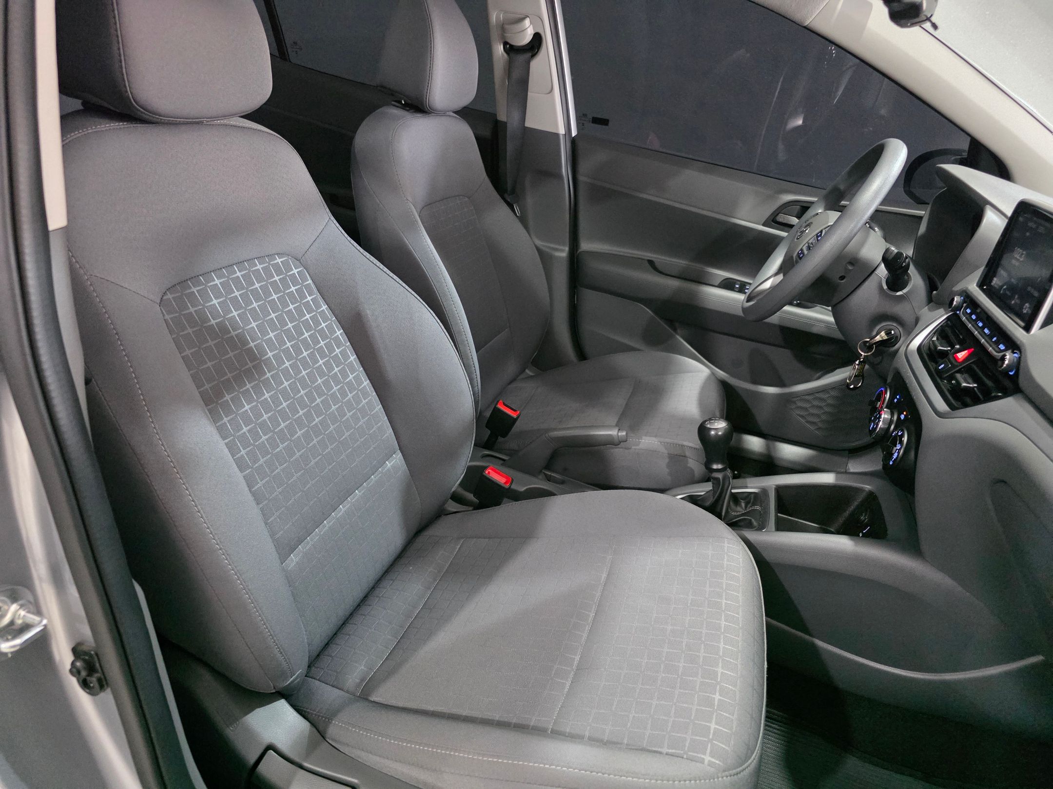 HYUNDAI HB20S 14