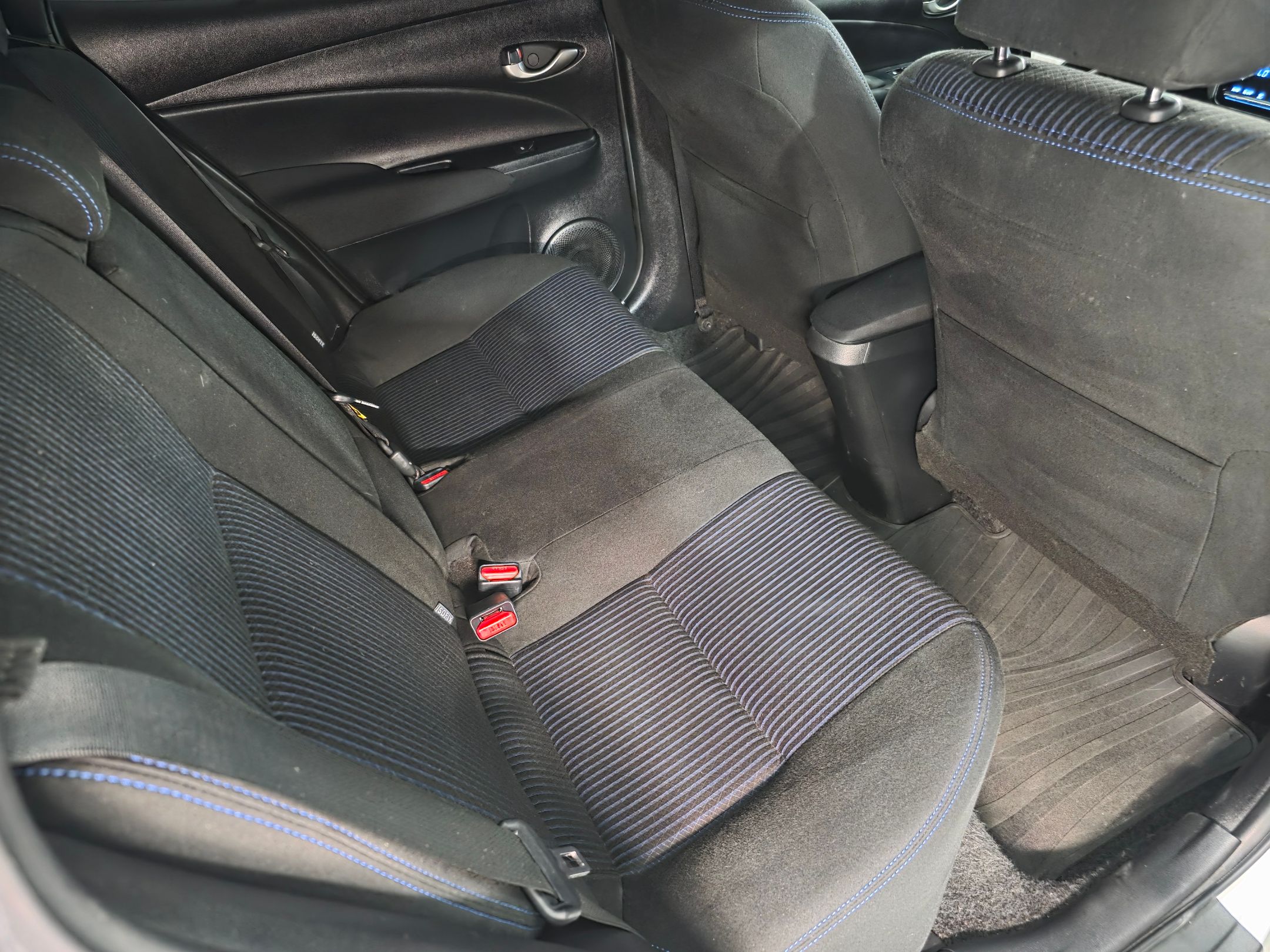 TOYOTA YARIS HATCH 15