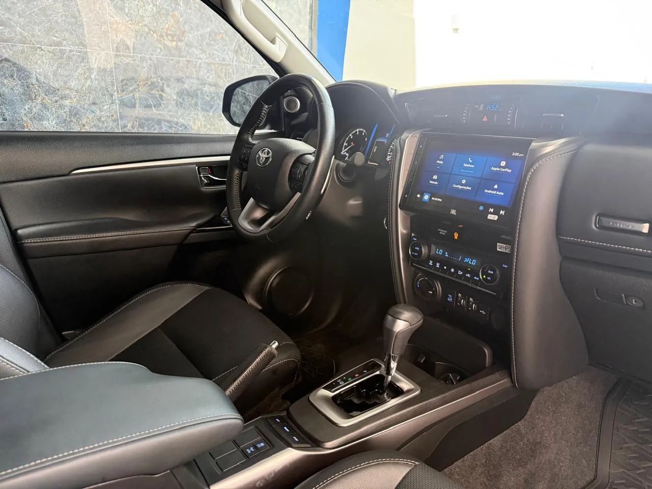 Toyota HILUX 2