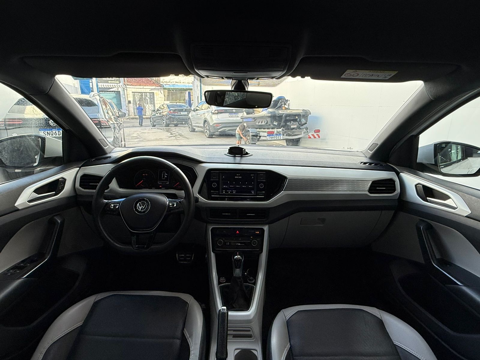 VW - VolksWagen T-Cross 5