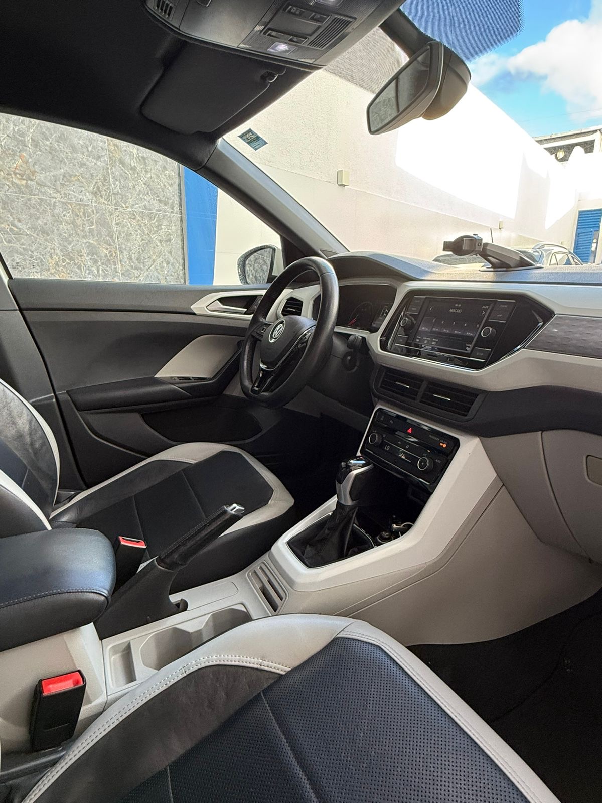 VW - VolksWagen T-Cross 7