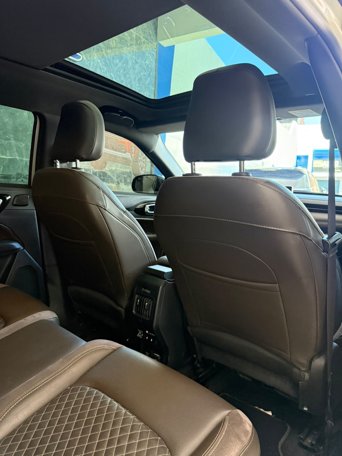 JEEP COMMANDER 3