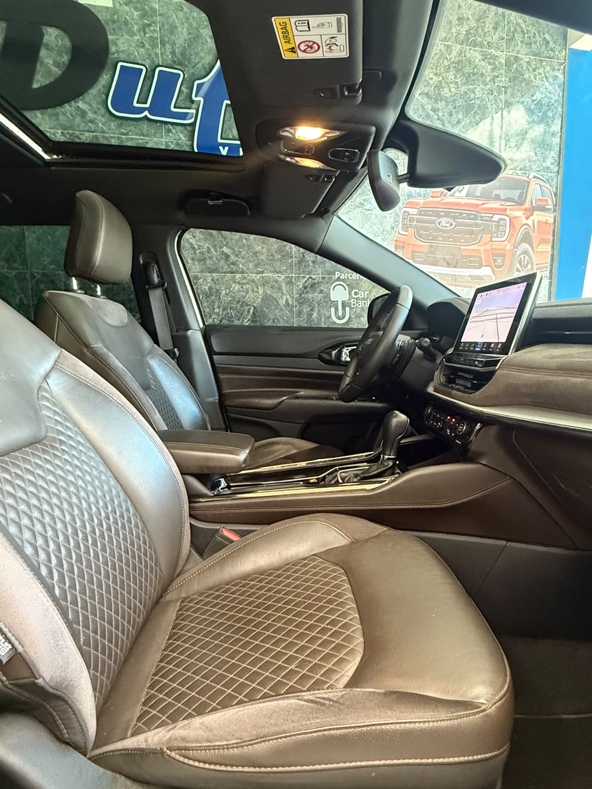 JEEP COMMANDER 4
