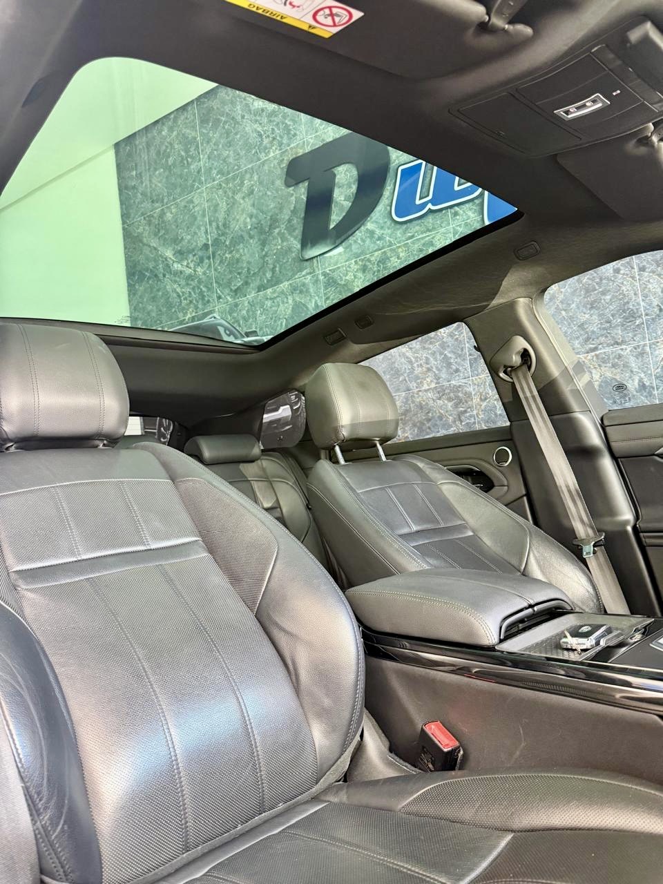 LAND ROVER LR 4