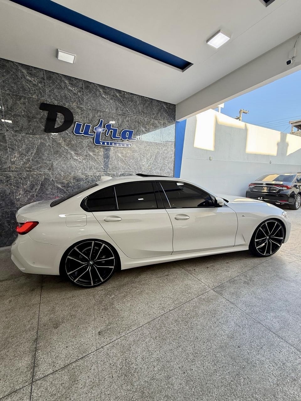BMW 320iA 3