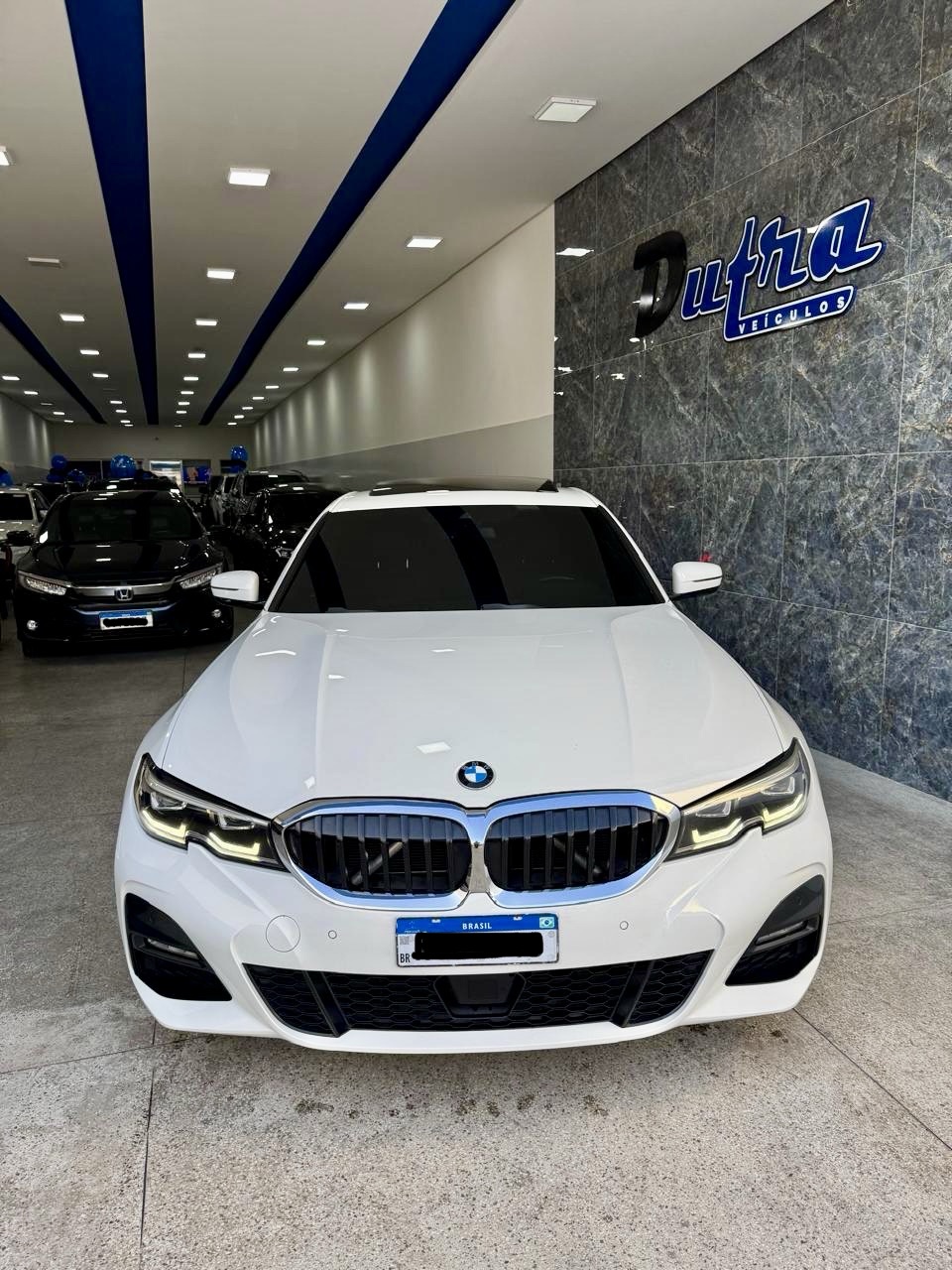 BMW 320iA 7