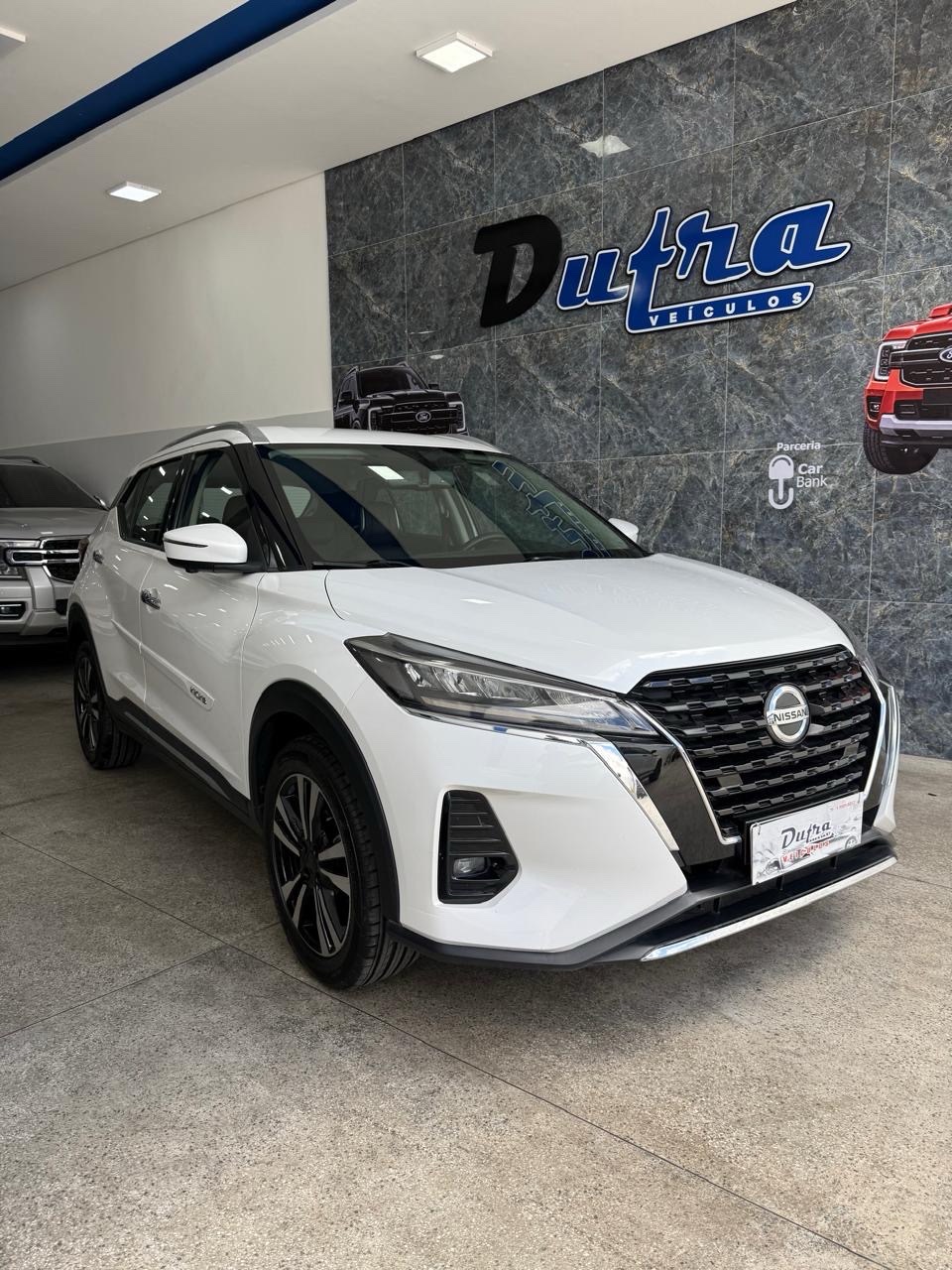NISSAN KICKS 2022