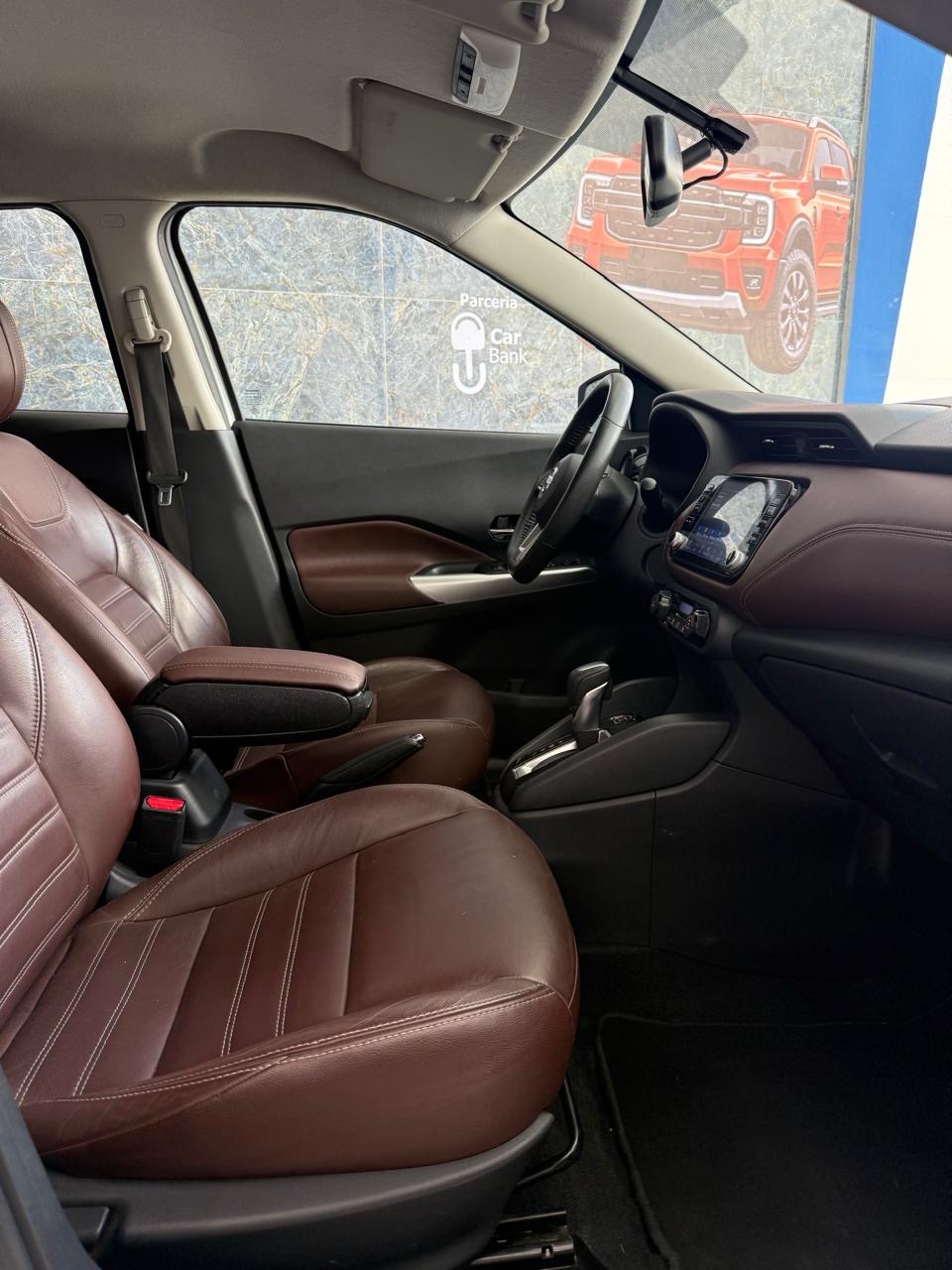 NISSAN KICKS 2