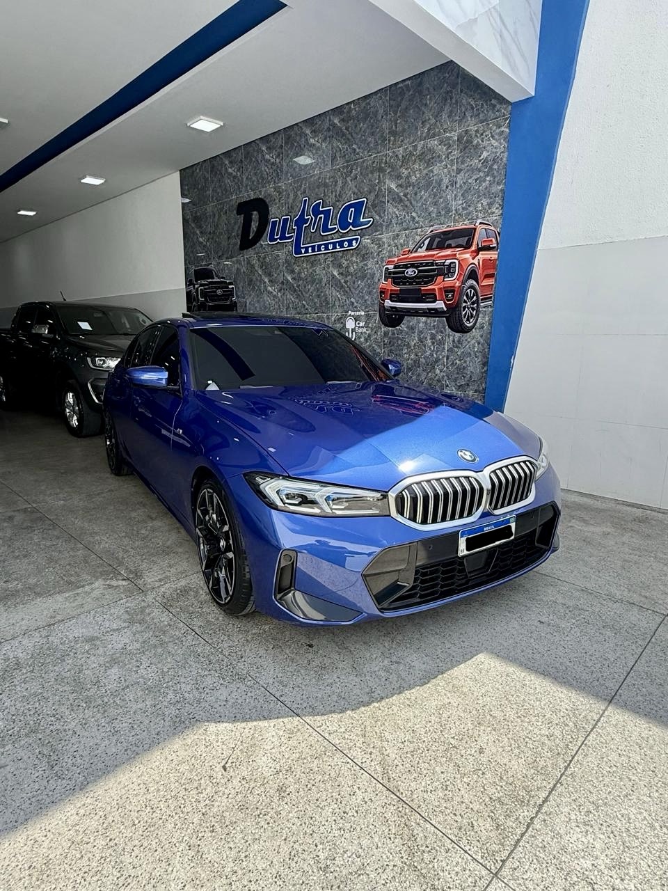 BMW 320i 9