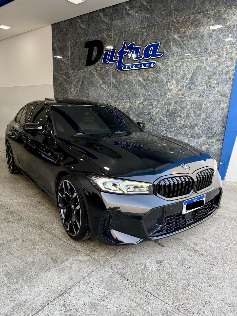 BMW 320i 1