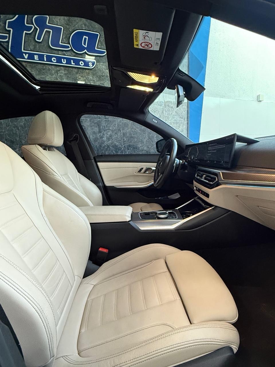 BMW 320i 3