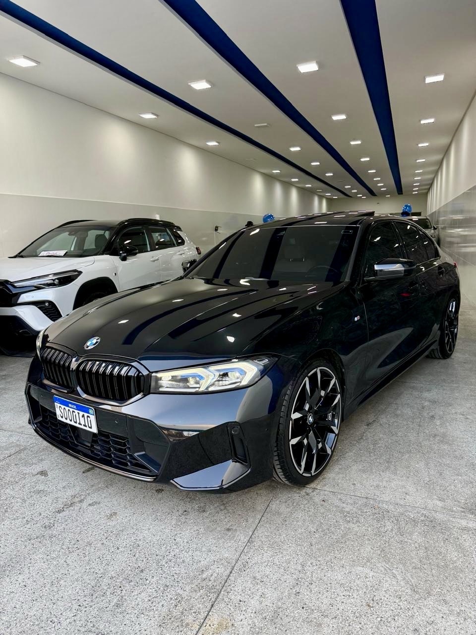 BMW 320i 7