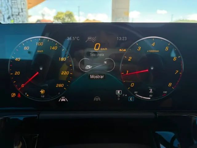 Mercedes-Benz GLA-200 7
