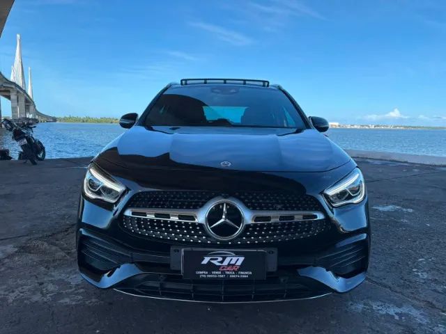 Mercedes-Benz GLA-200 2