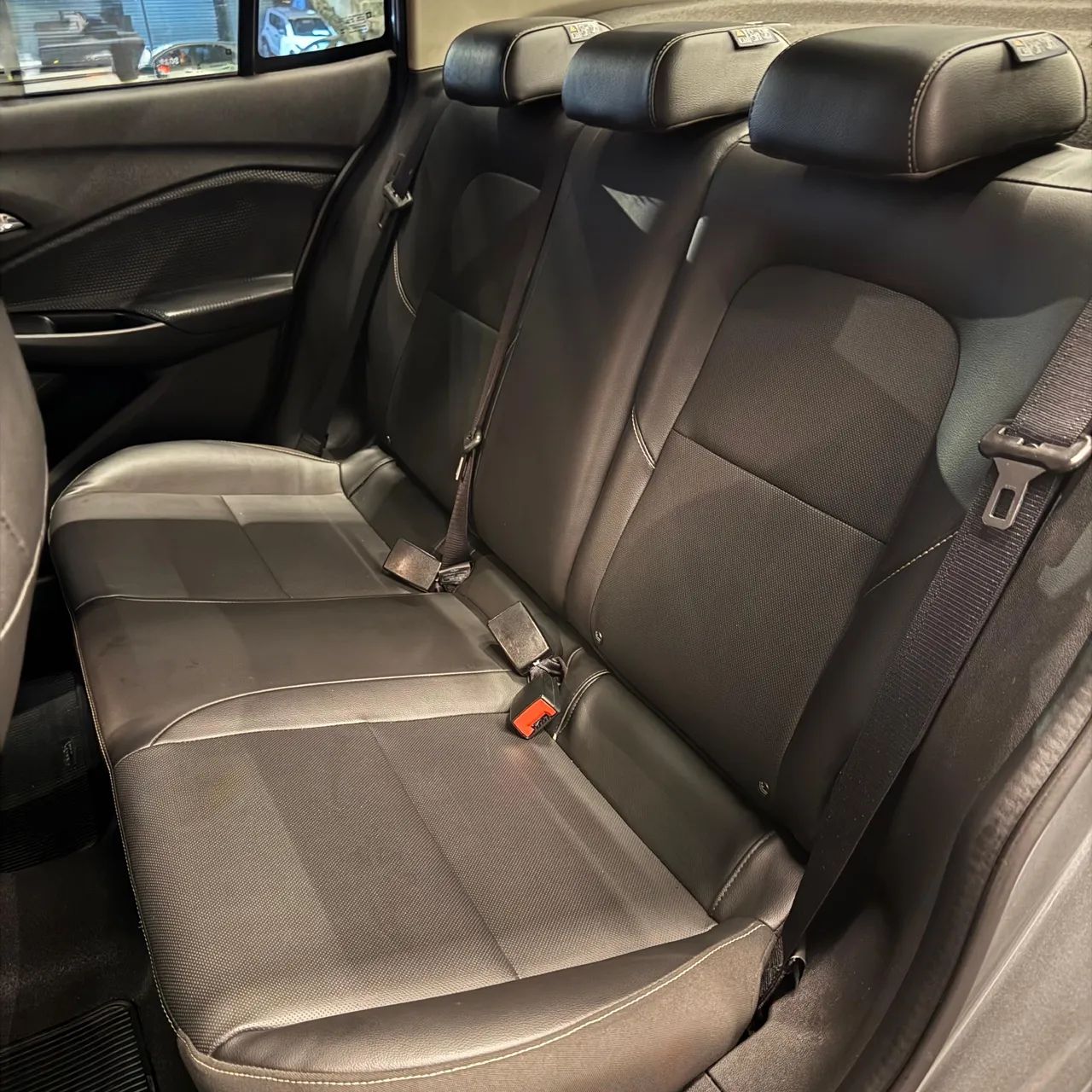 Chevrolet ONIX 8