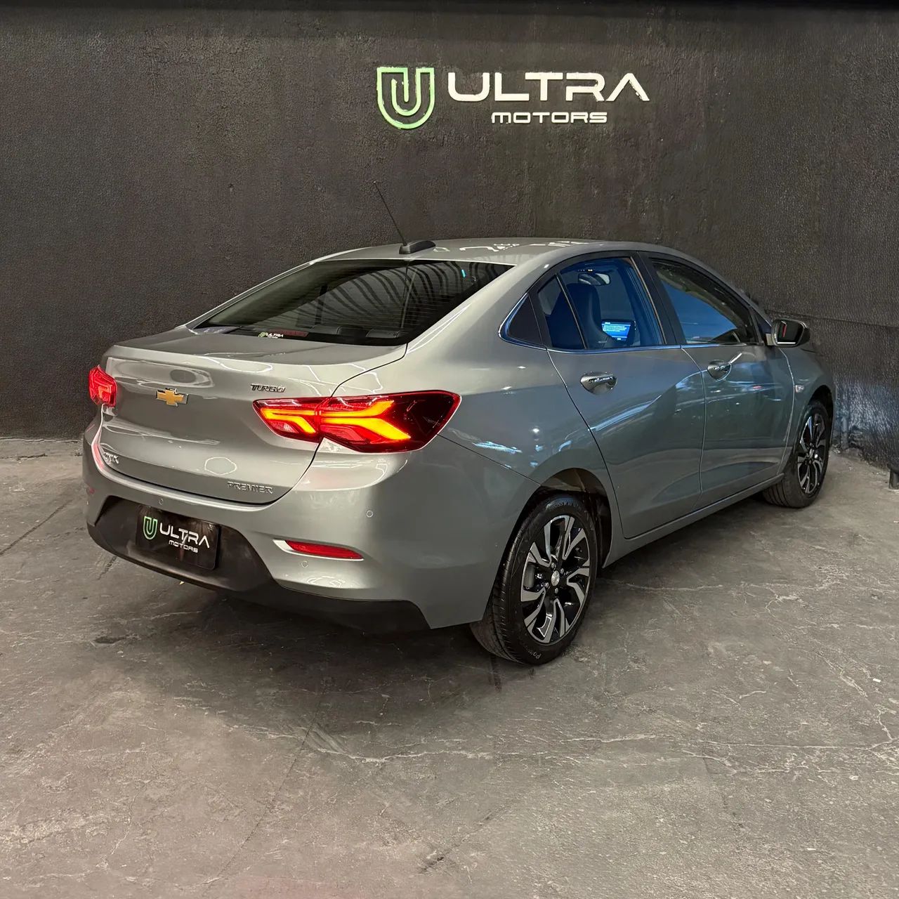 Chevrolet ONIX 4