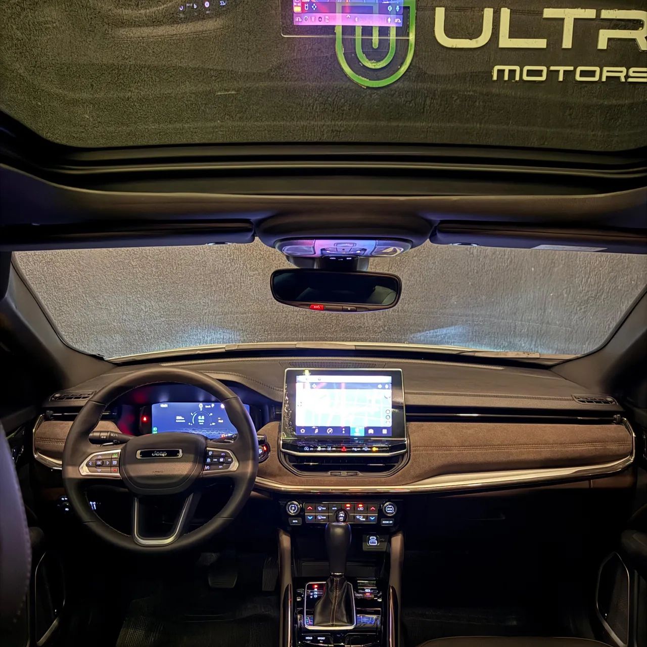 Jeep COMMANDER 11