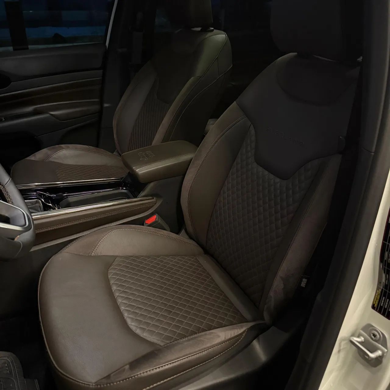 Jeep COMMANDER 7