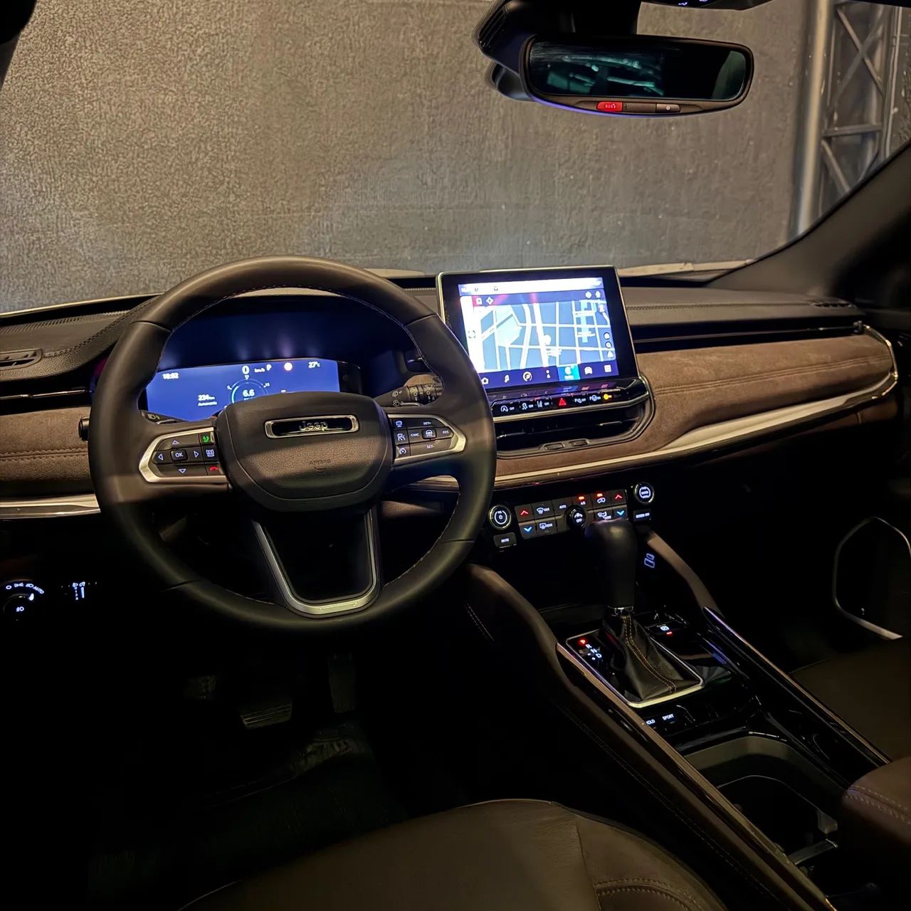 Jeep COMMANDER 10