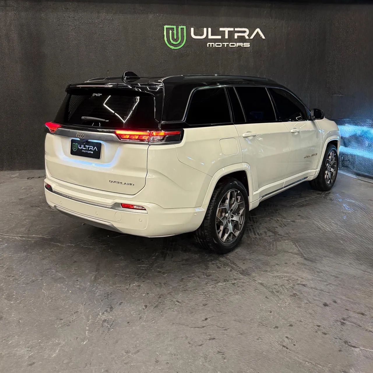 Jeep COMMANDER 6