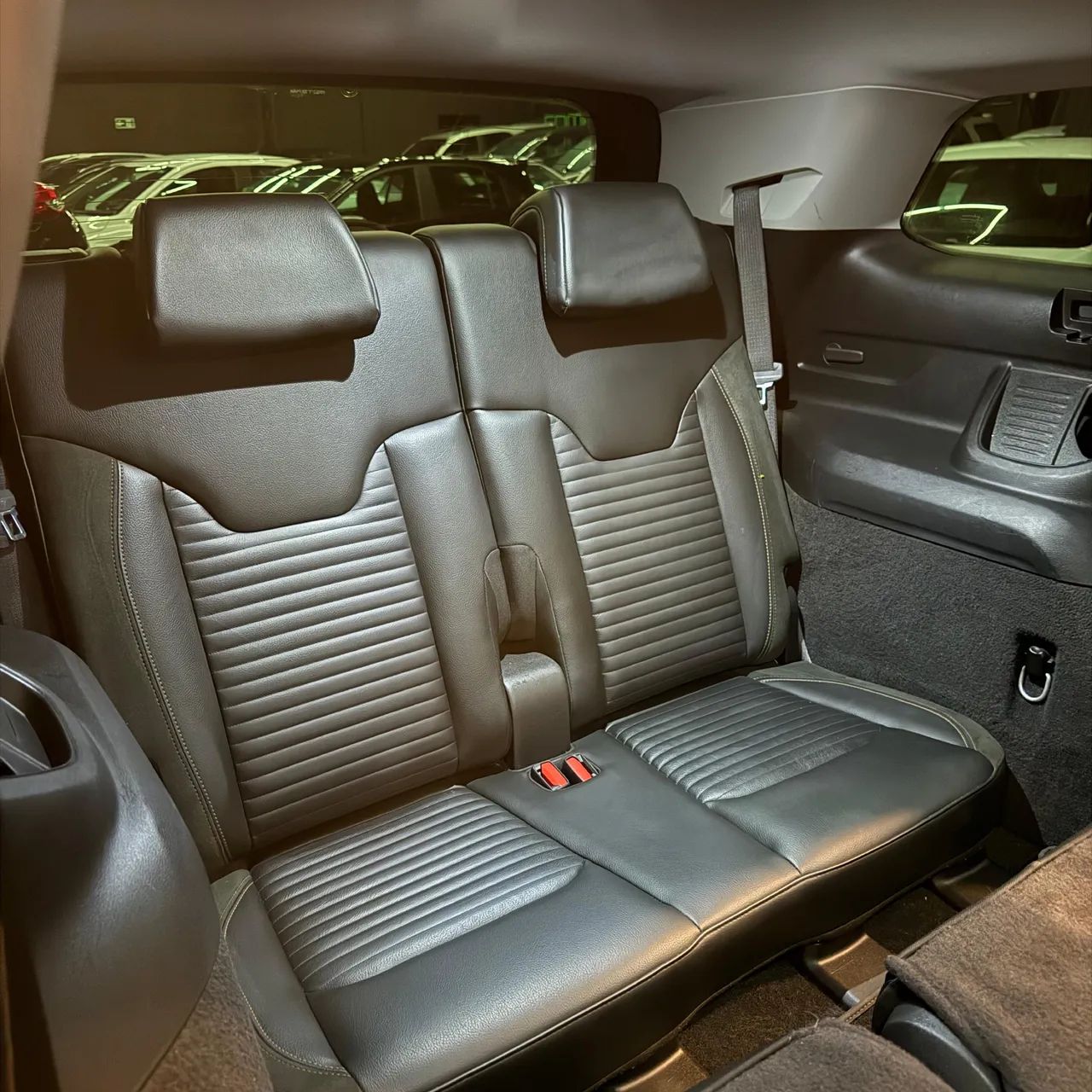 Jeep COMMANDER 9