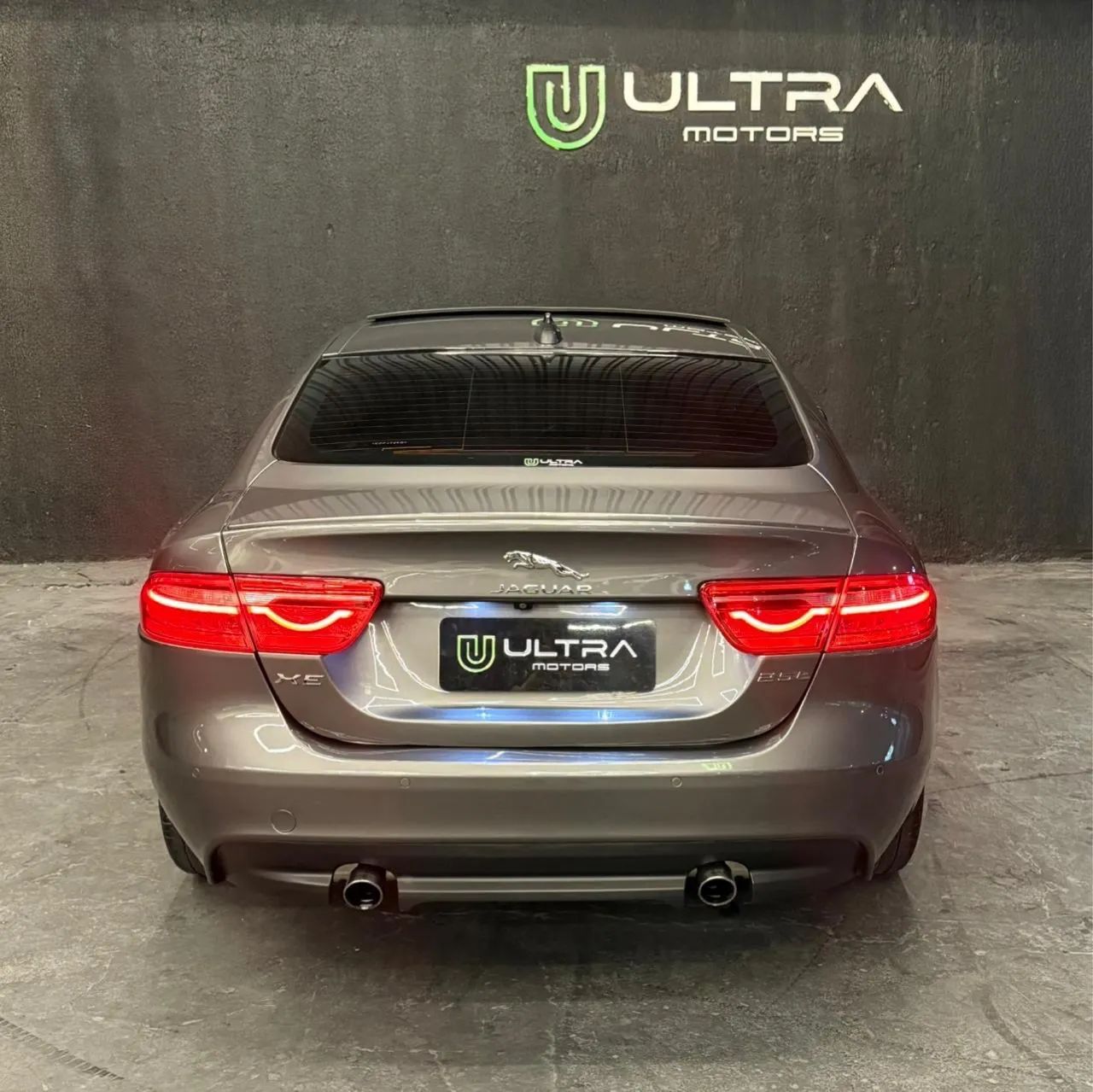 Jaguar XE 5