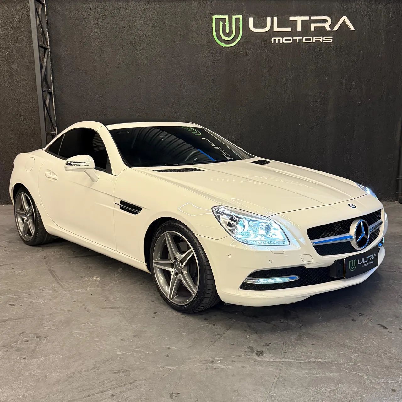 Mercedes-Benz SLK-300 2