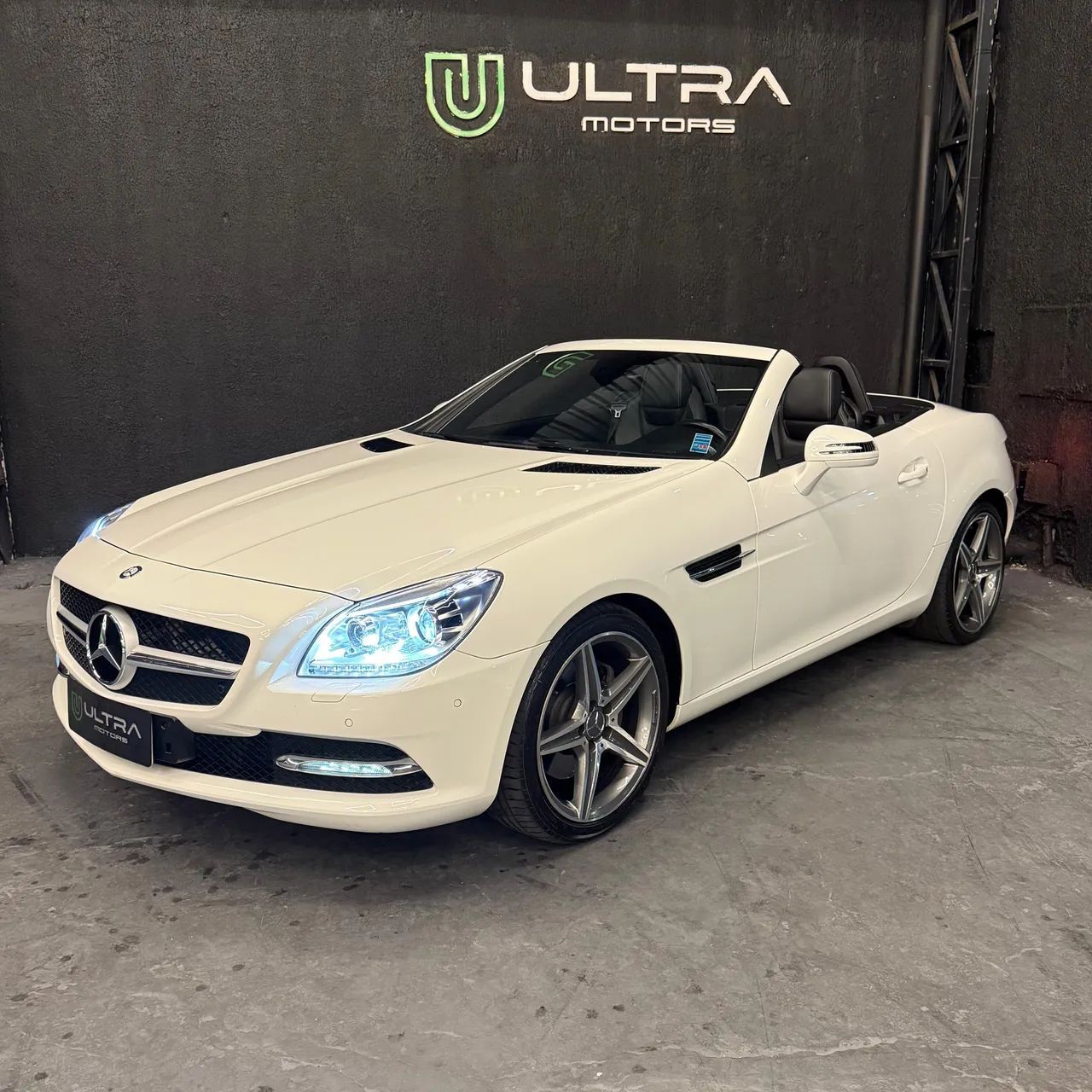 Mercedes-Benz SLK-300 5