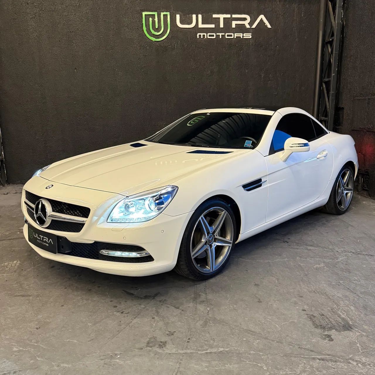 Mercedes-Benz SLK-300 6